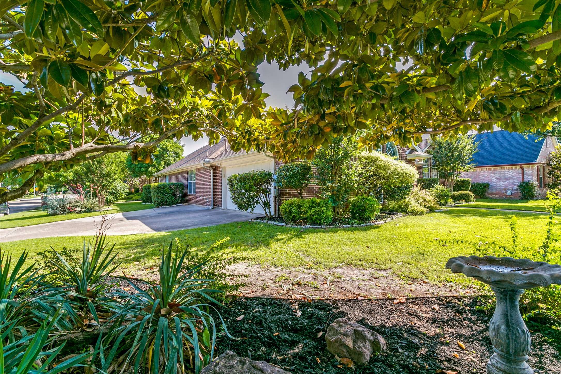 Hurst, TX 76054,601 Natchez CT