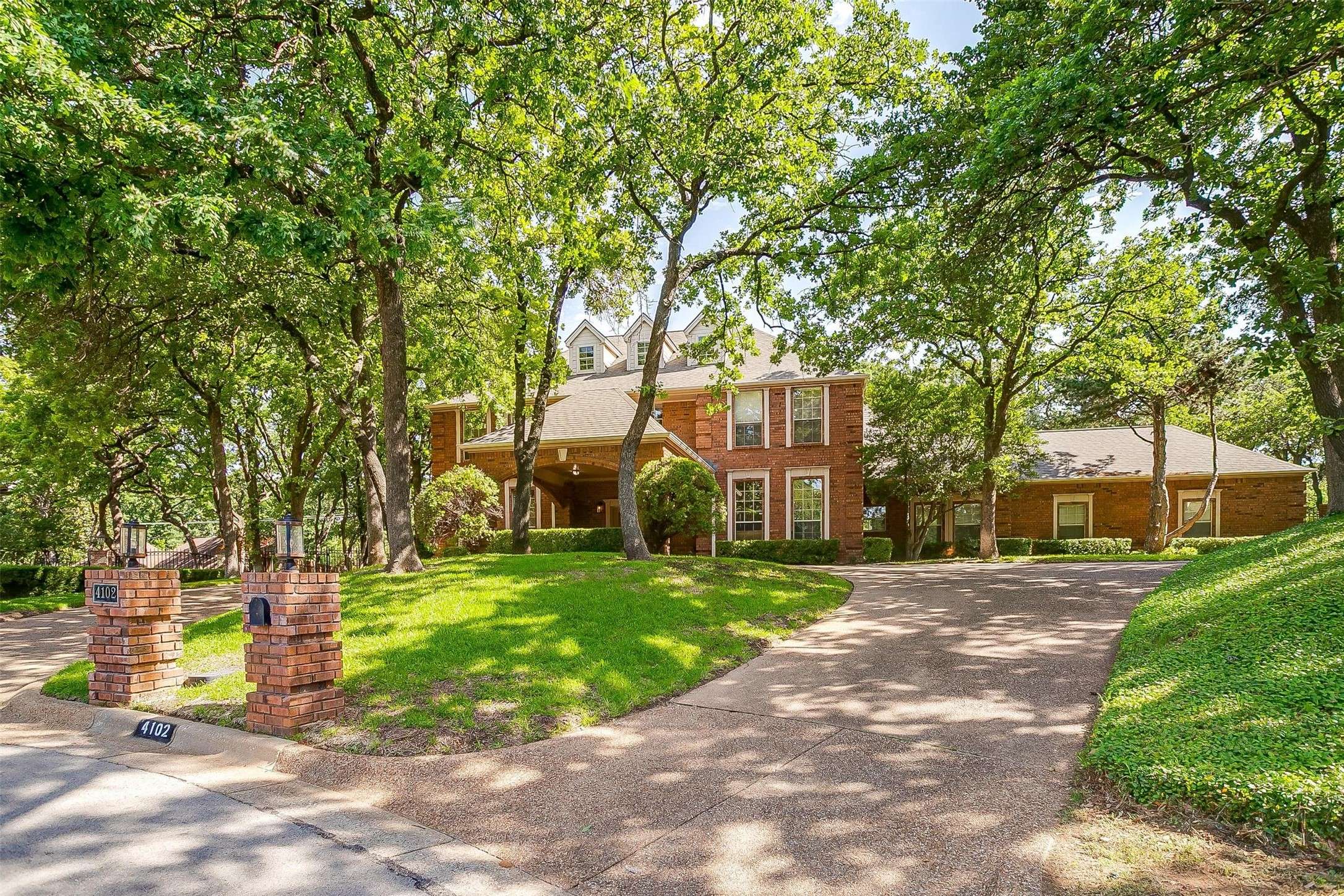 Colleyville, TX 76034,4102 Oxford CT