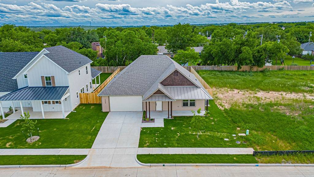 Granbury, TX 76048,2208 Salina CIR
