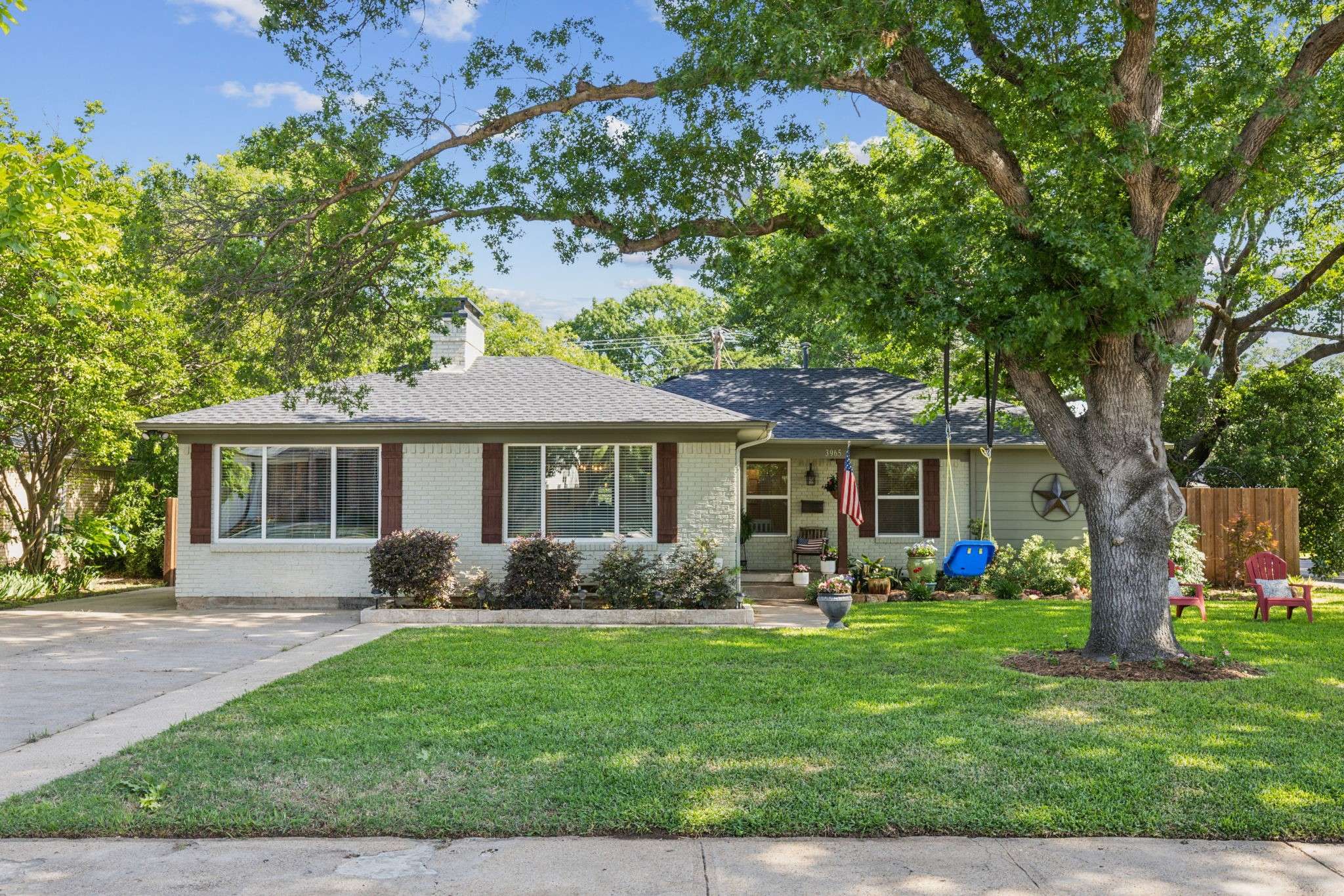 Dallas, TX 75220,3965 Durango DR