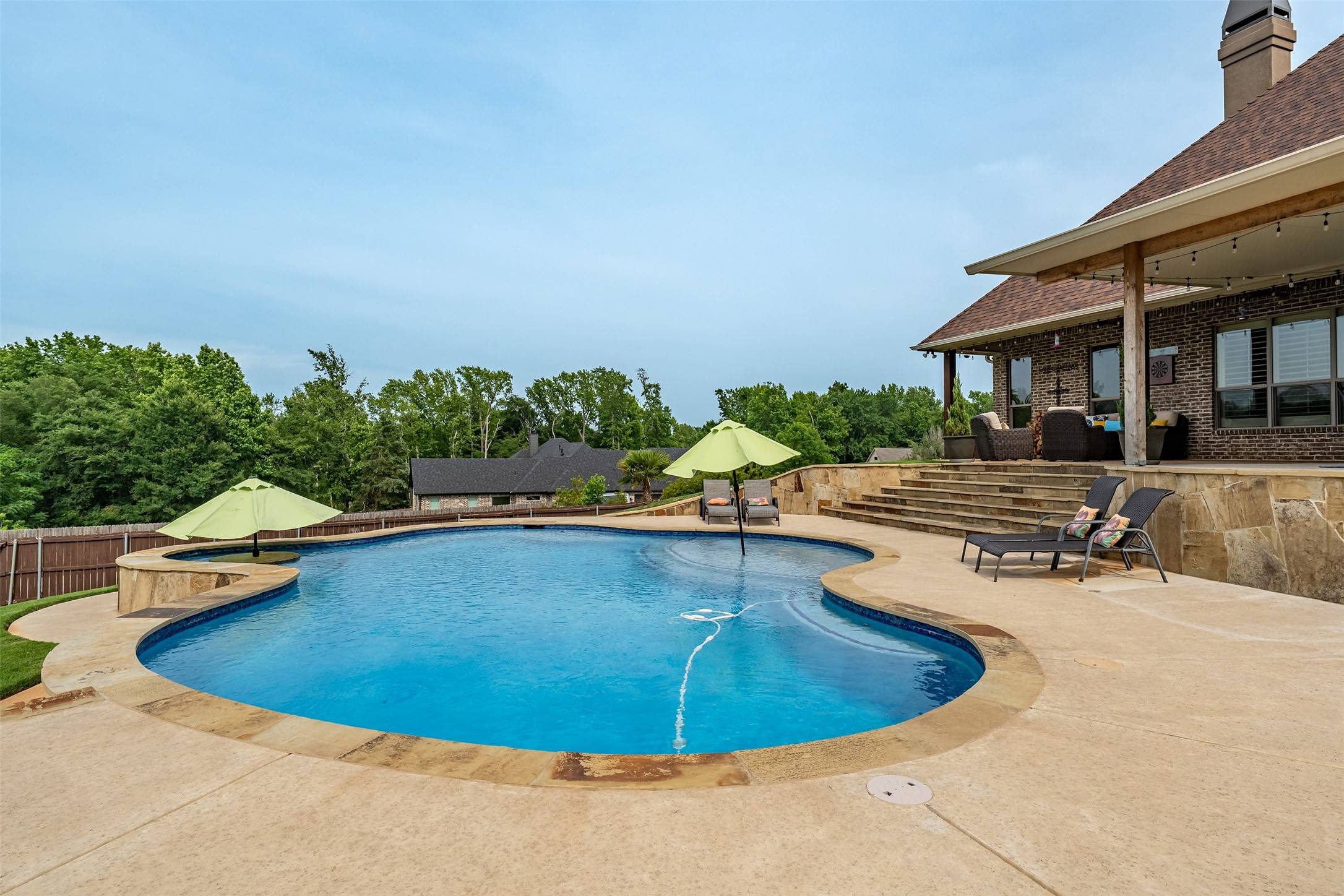 Bullard, TX 75757,616 Oak Grove Way