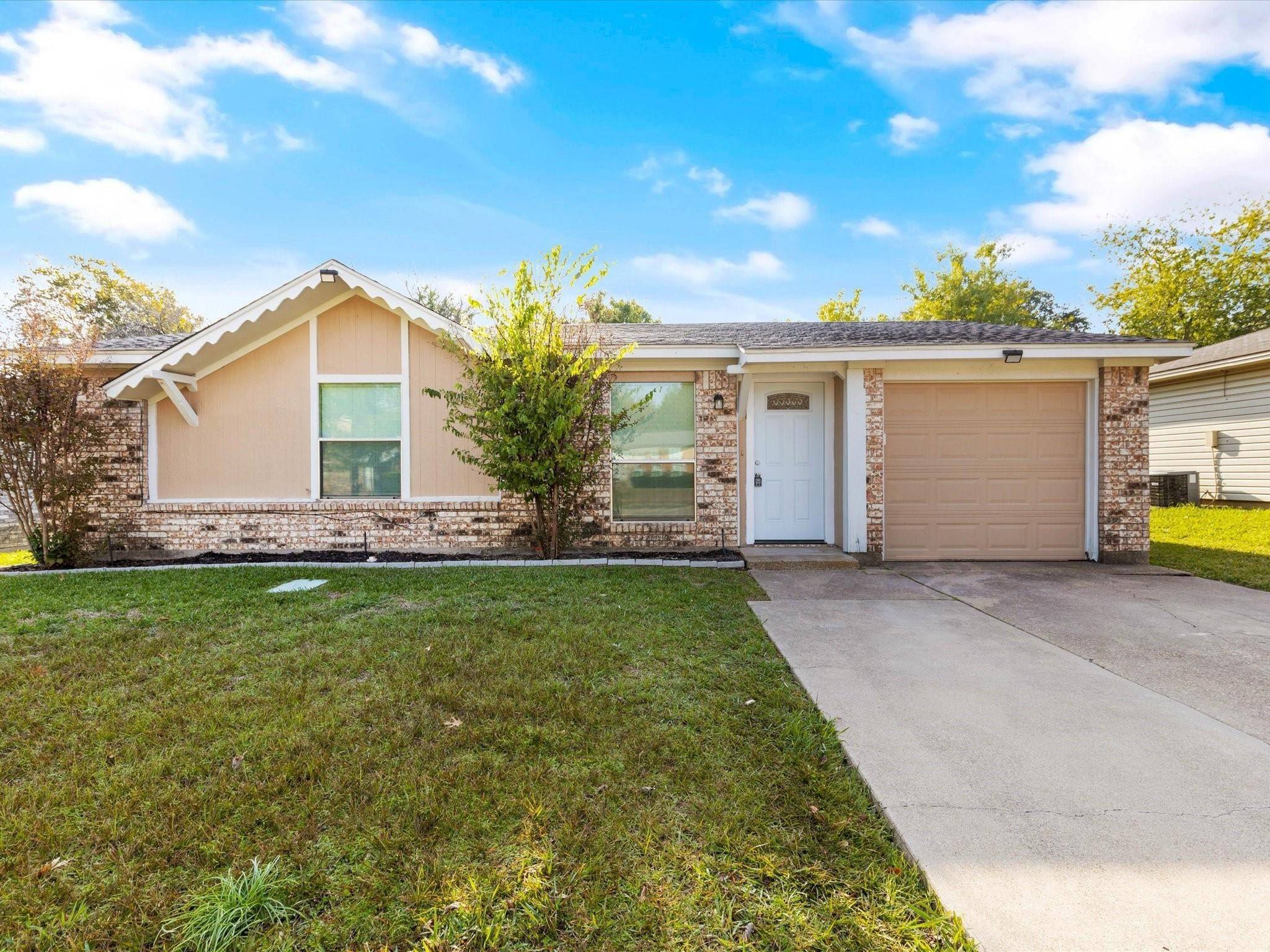 Mansfield, TX 76063,600 Sherman DR