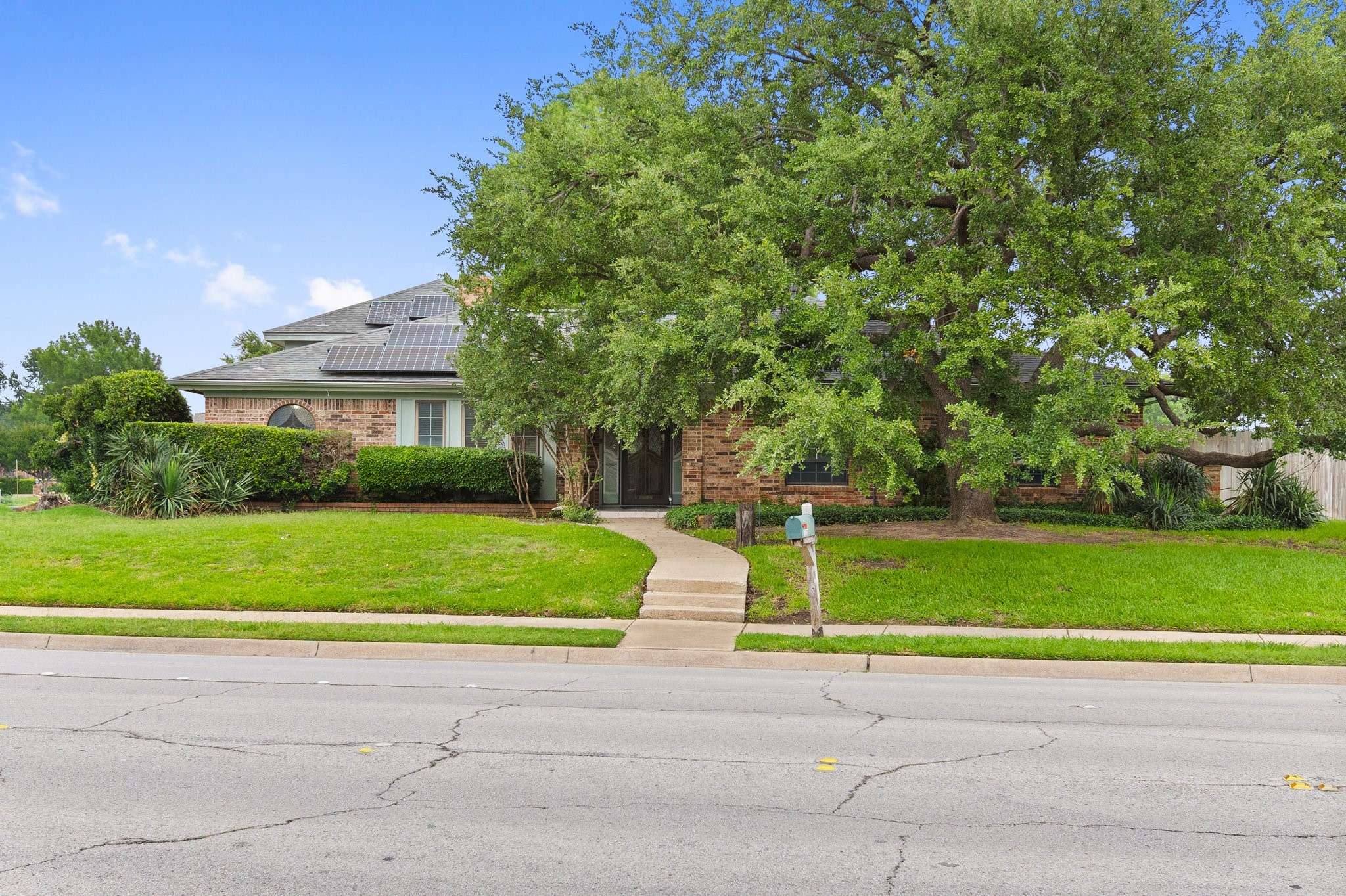 Hurst, TX 76054,1720 Norwood DR