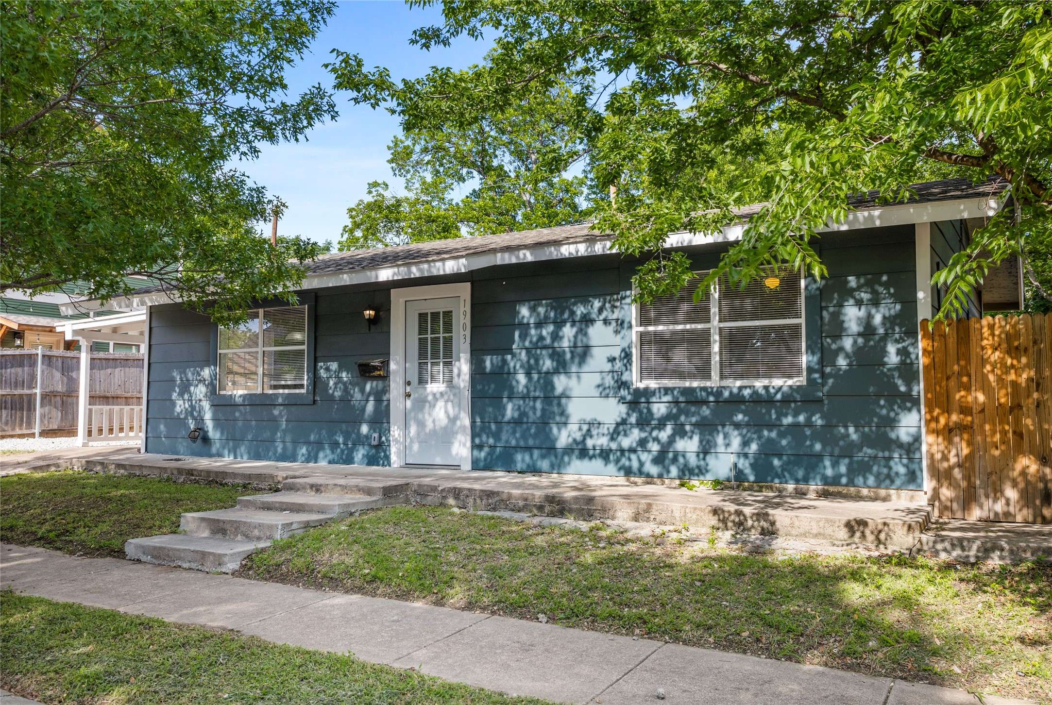 Fort Worth, TX 76110,1903 Washington AVE