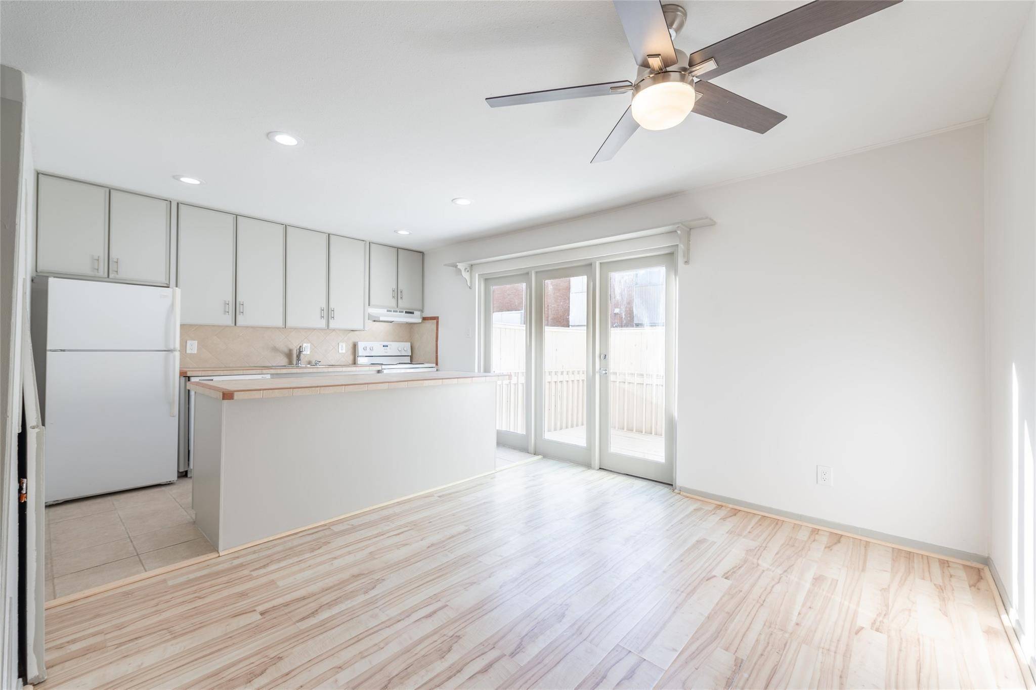 Dallas, TX 75204,4021 Cole AVE #203