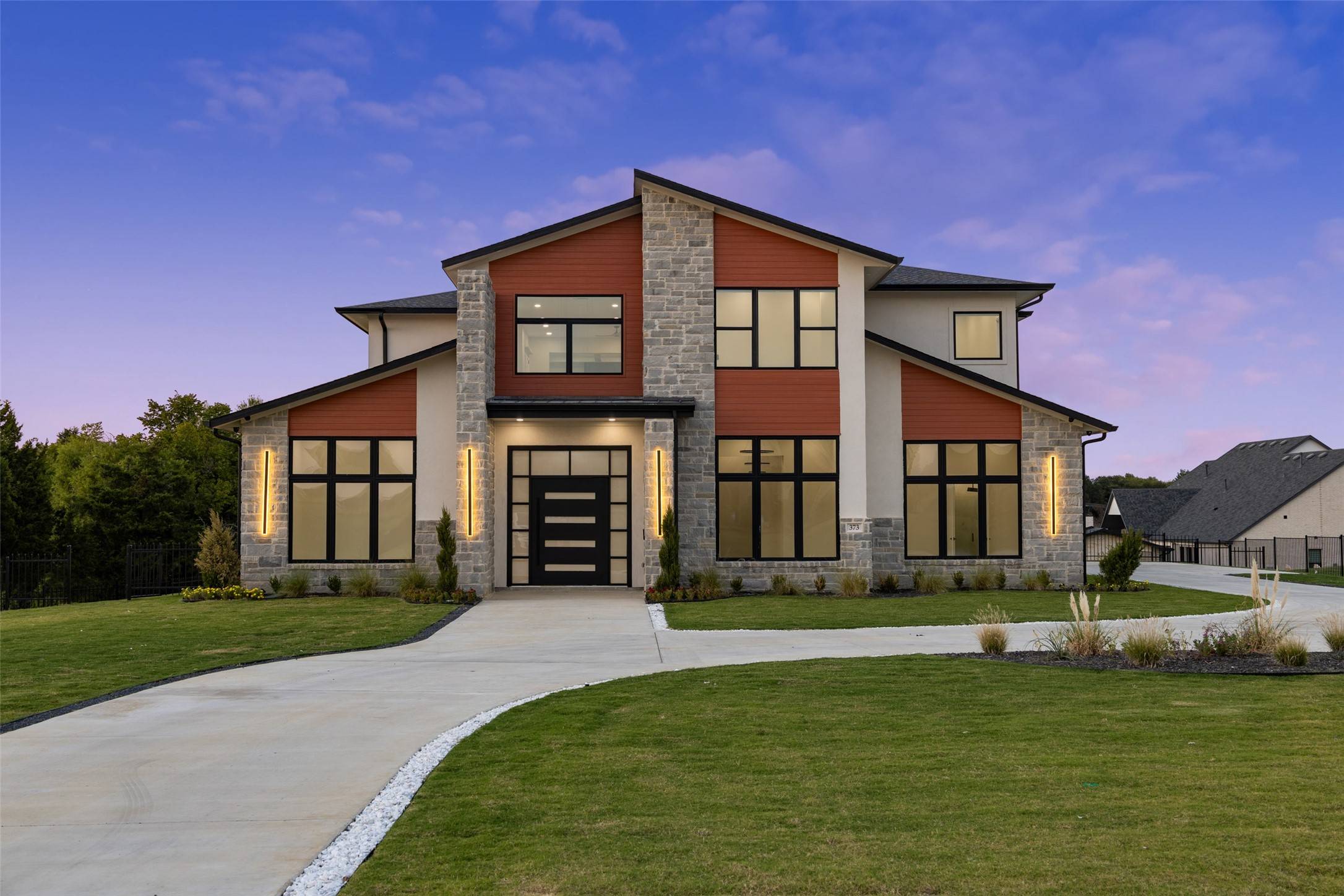 Sunnyvale, TX 75182,373 Hidden Leaf CIR