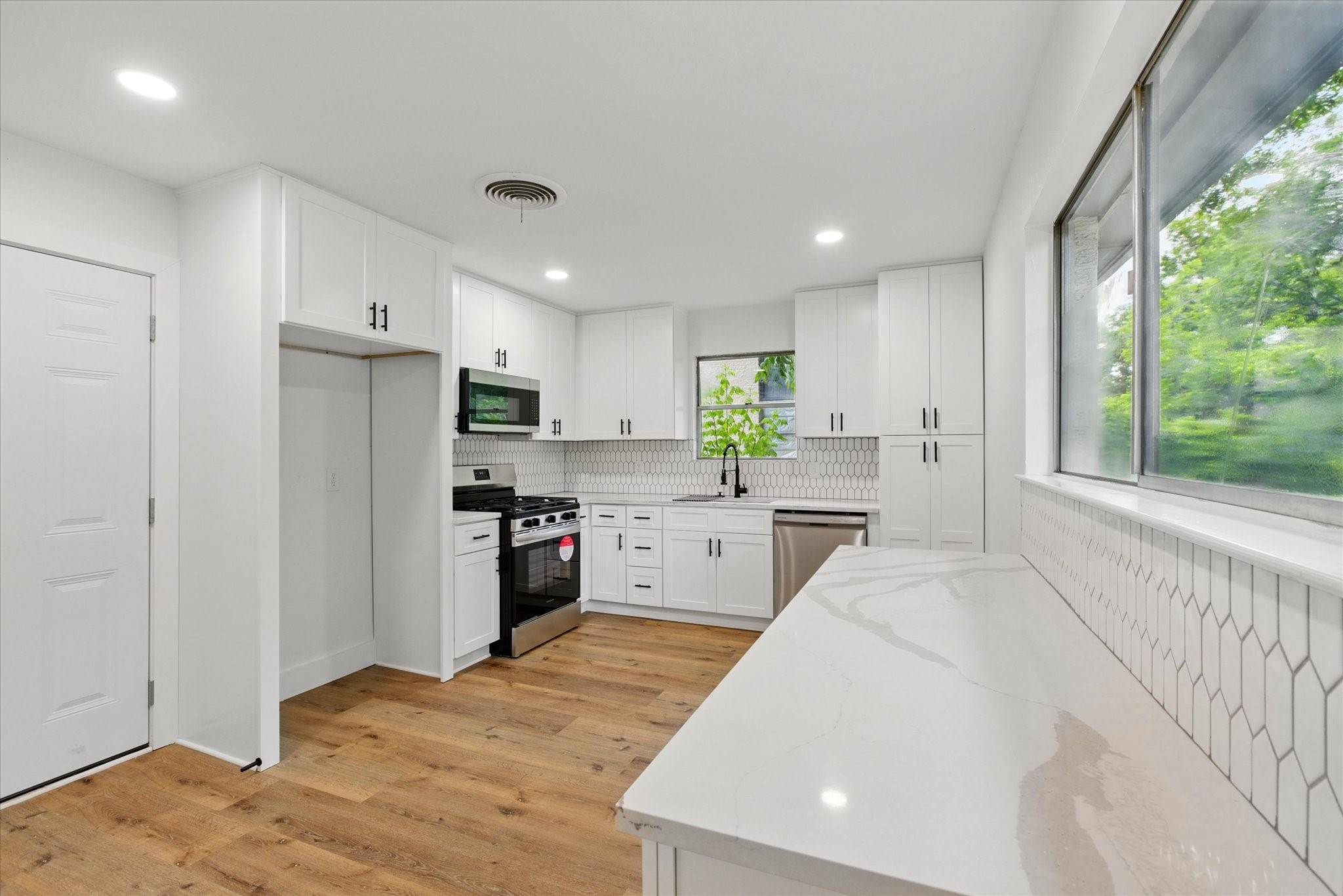 Forest Hill, TX 76119,4709 Shady Hill DR