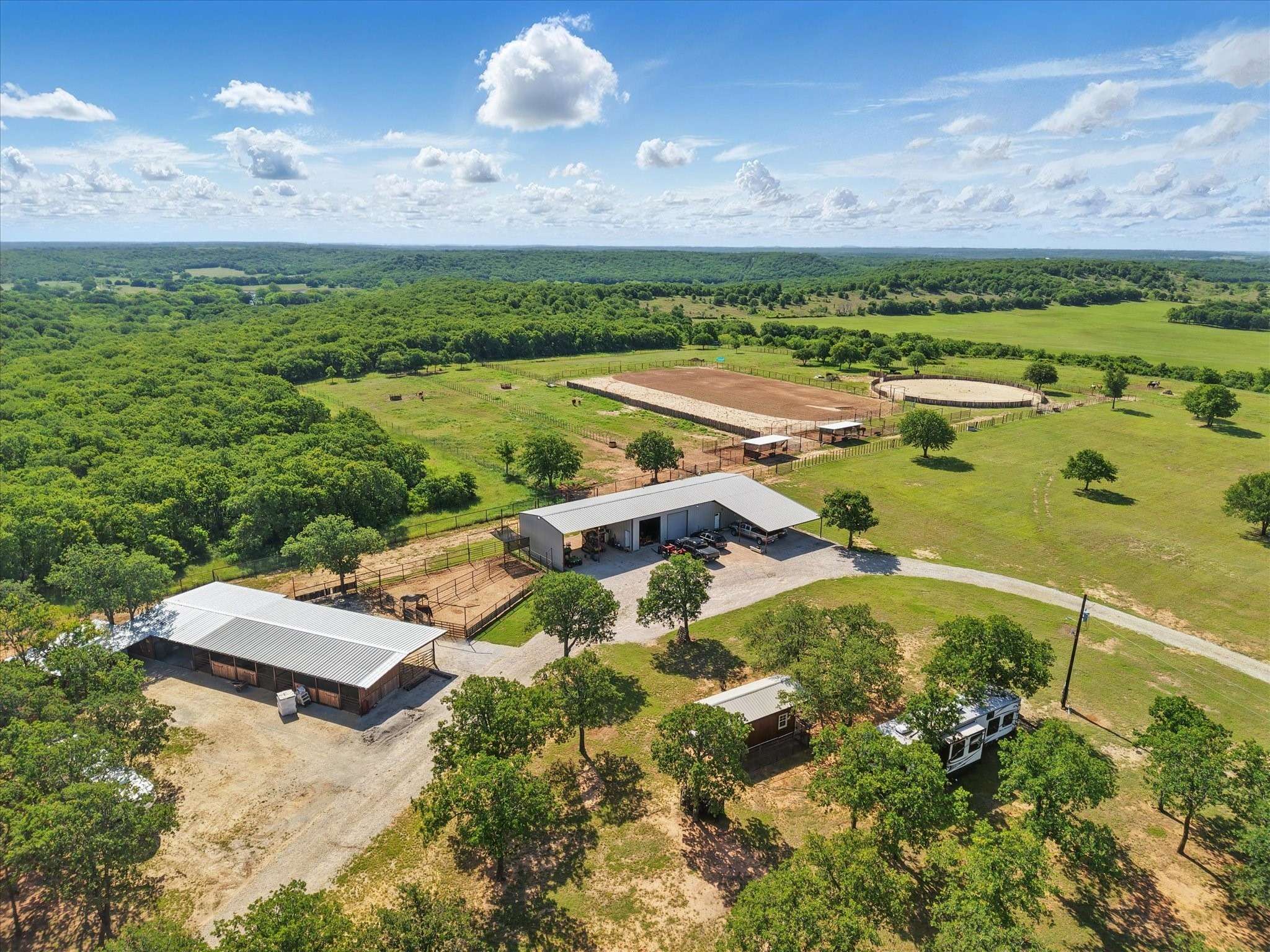 Bowie, TX 76230,19281 Fm 2127