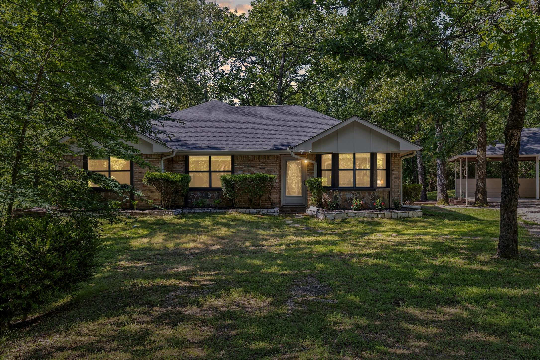 Powderly, TX 75473,340 County Road 44360