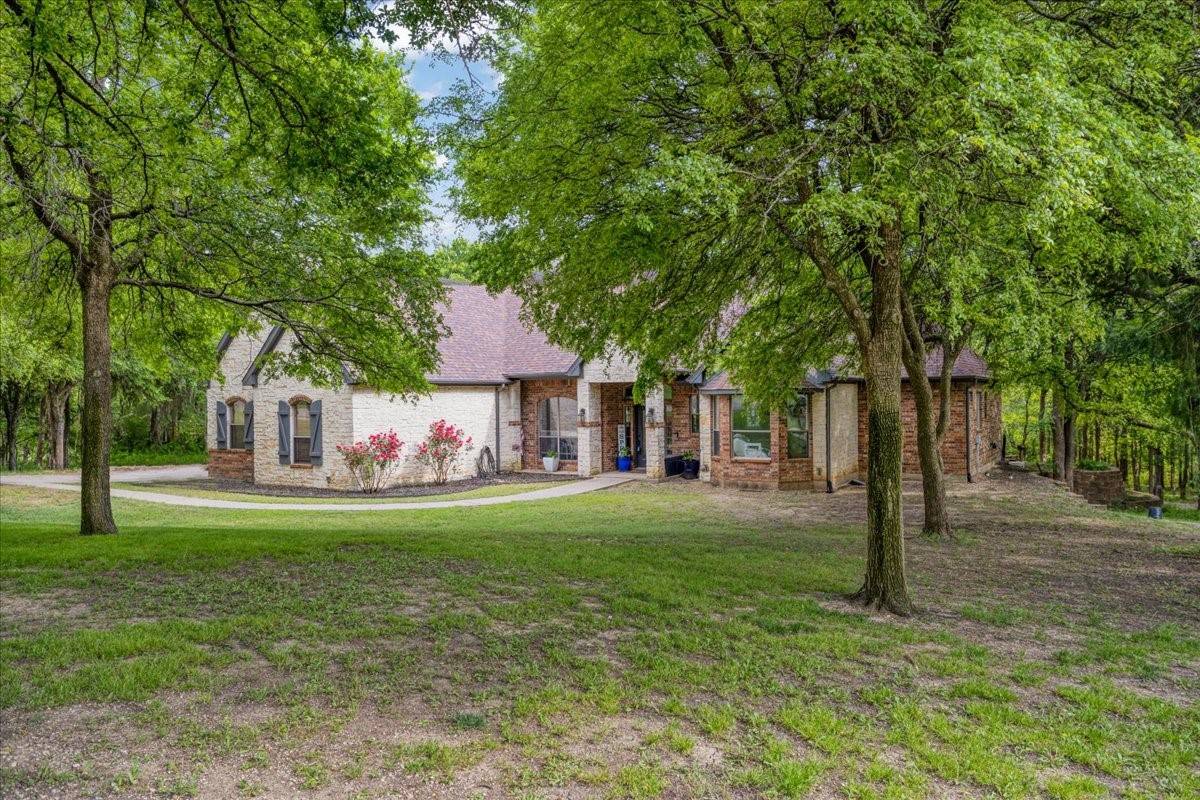 Gunter, TX 75058,107 Falls Creek LN