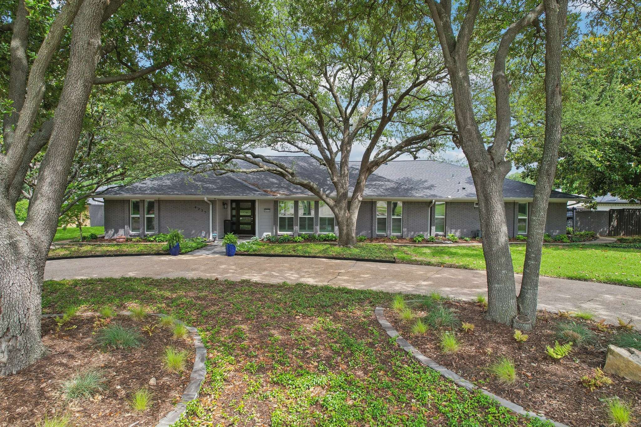 Dallas, TX 75244,4222 Laren LN