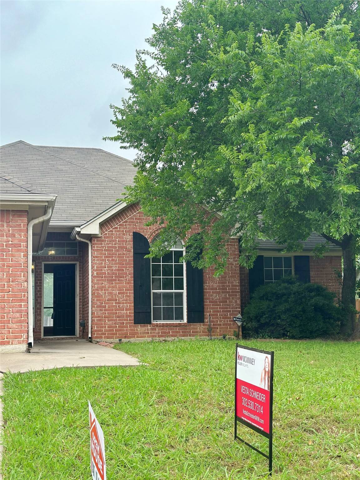 Arlington, TX 76001,803 W Lonesome Dove TRL