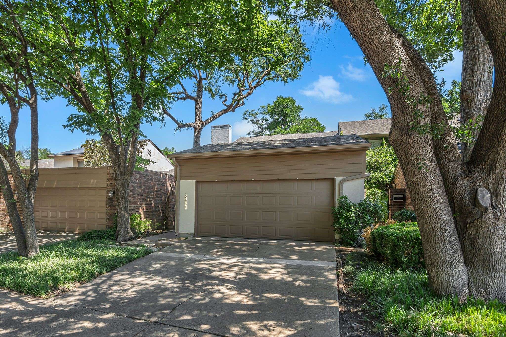 Dallas, TX 75248,6433 Southpoint DR