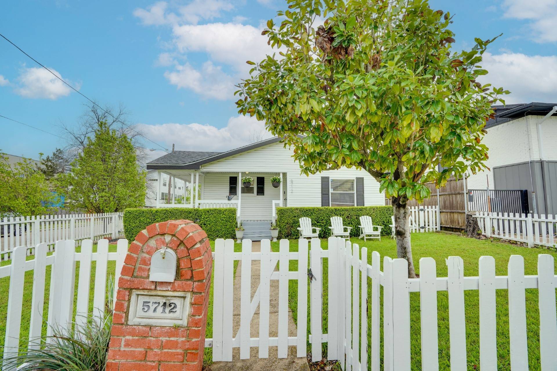Dallas, TX 75206,5712 Hudson ST