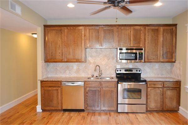 Dallas, TX 75208,104 S Rosemont AVE #3