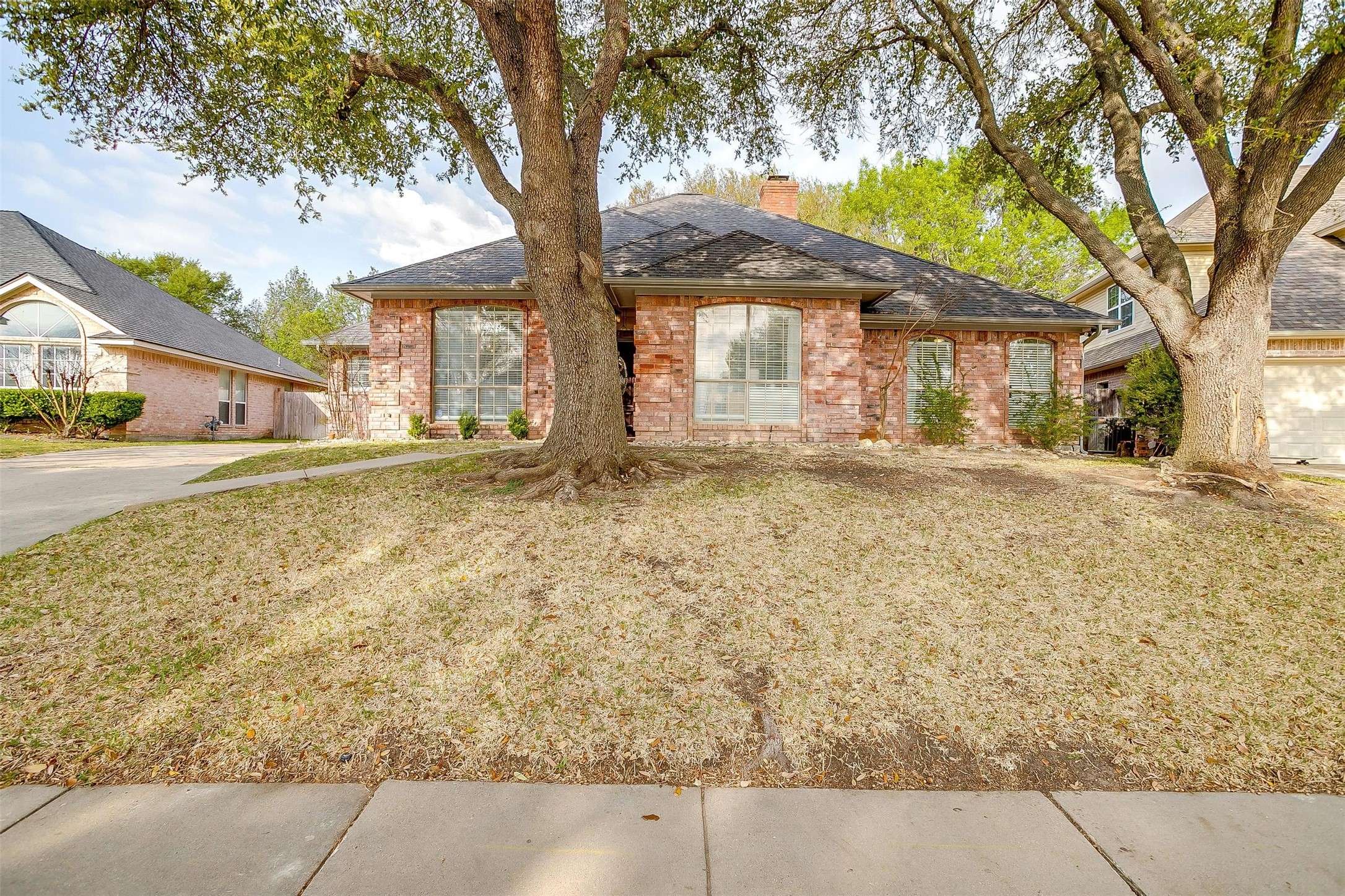 Benbrook, TX 76126,10264 Fieldcrest DR