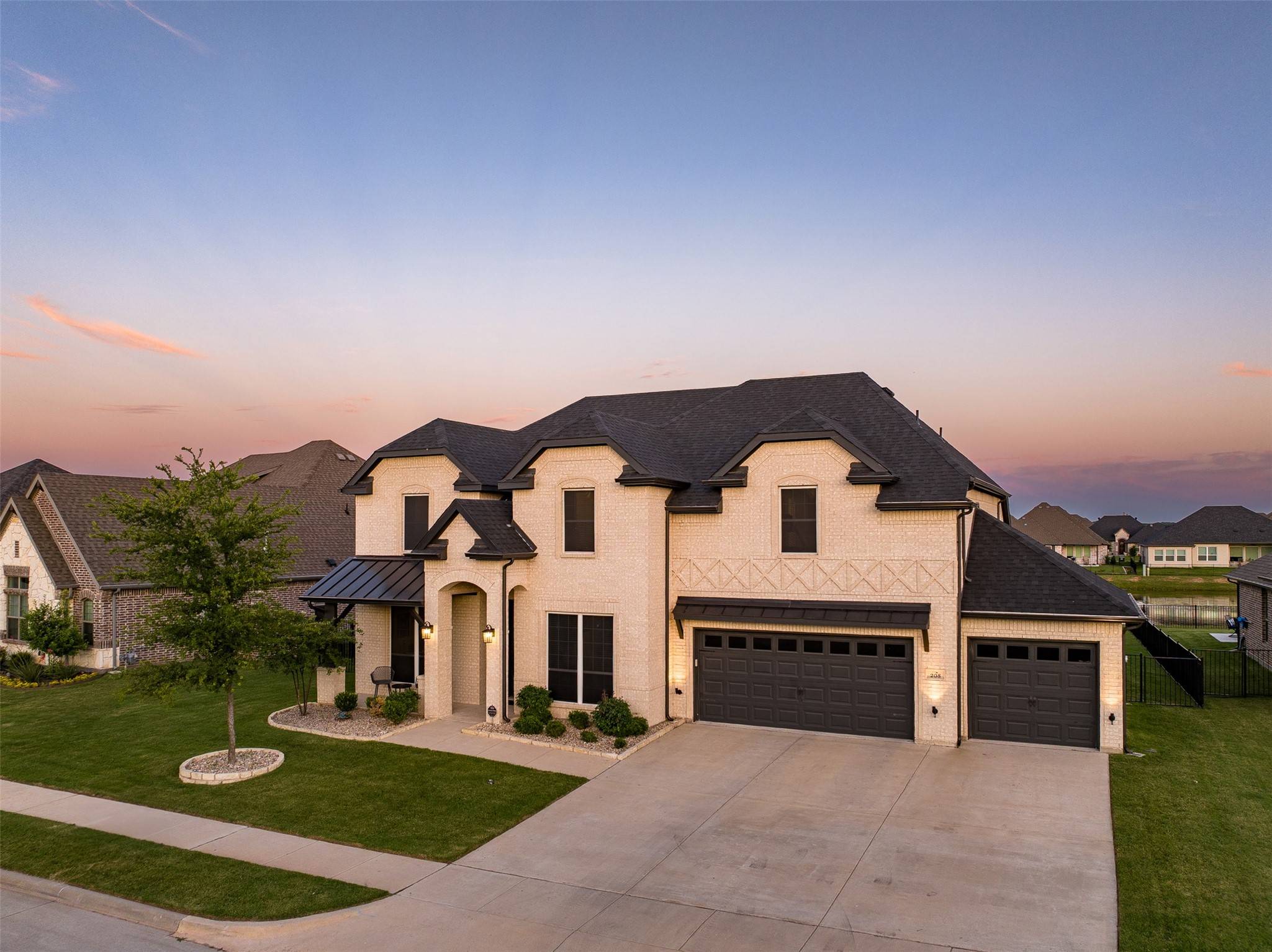 Granbury, TX 76048,208 Johnson ST