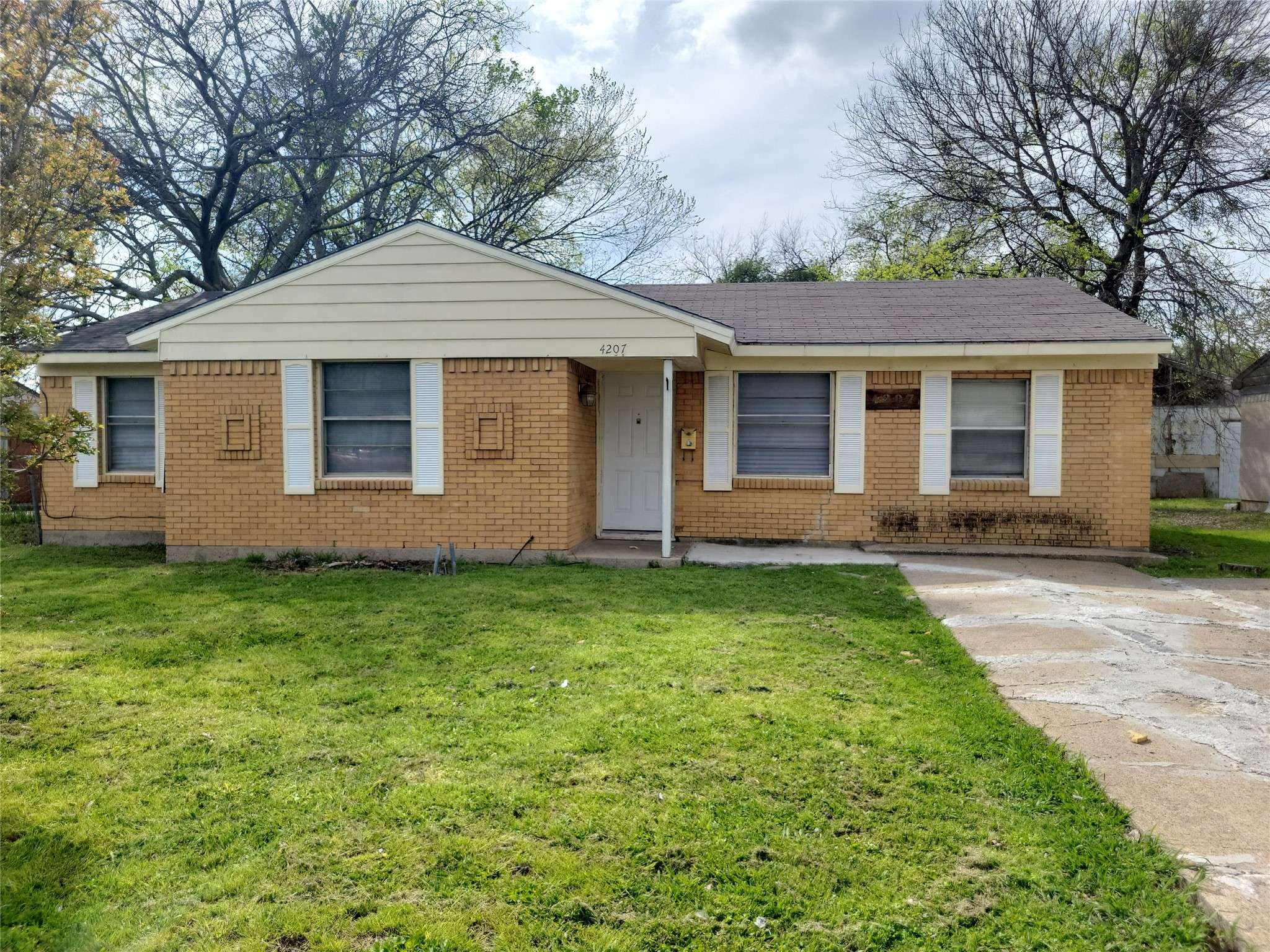 Mesquite, TX 75150,4207 Harvey DR