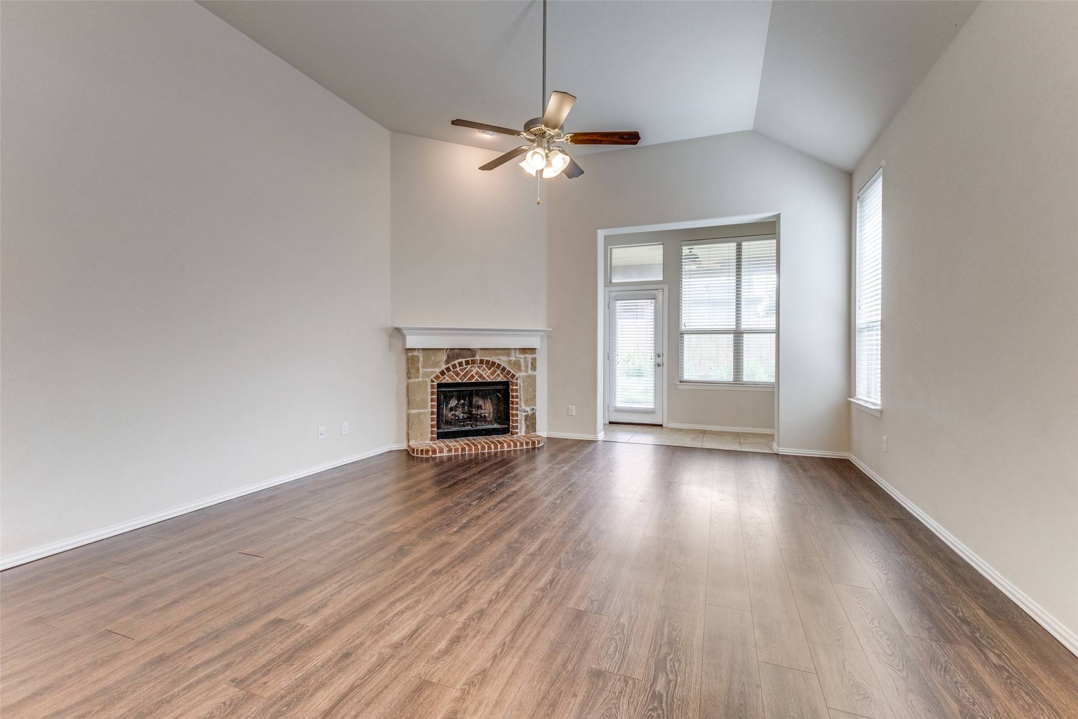 Little Elm, TX 75068,1416 Cockatiel DR