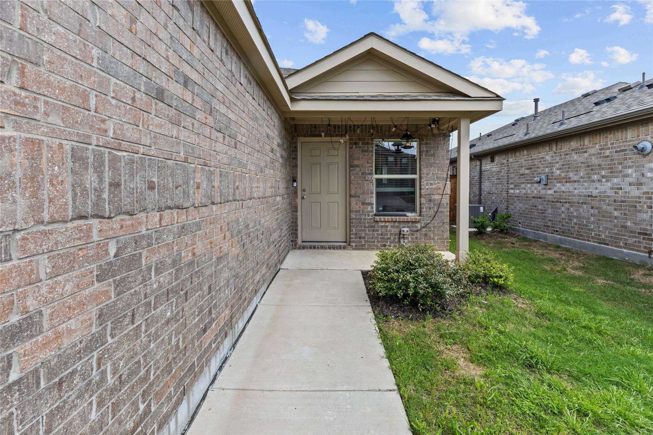 Pilot Point, TX 76258,14053 Gaskin ST