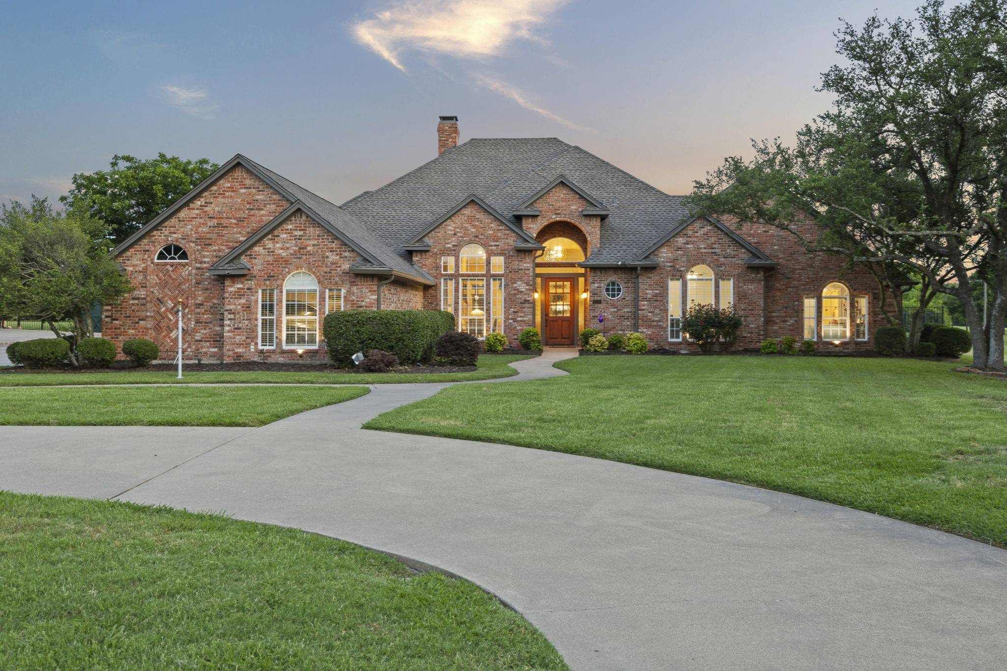 Sunnyvale, TX 75182,220 Sunray LN