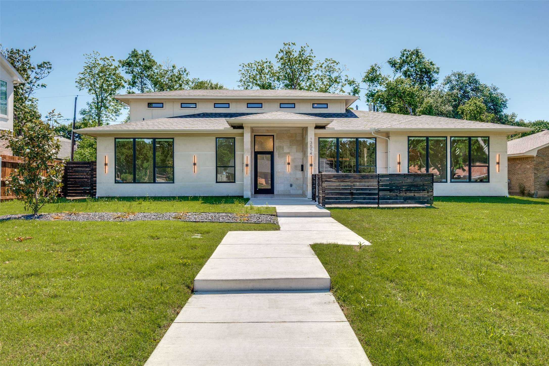 Farmers Branch, TX 75234,13554 Pyramid DR