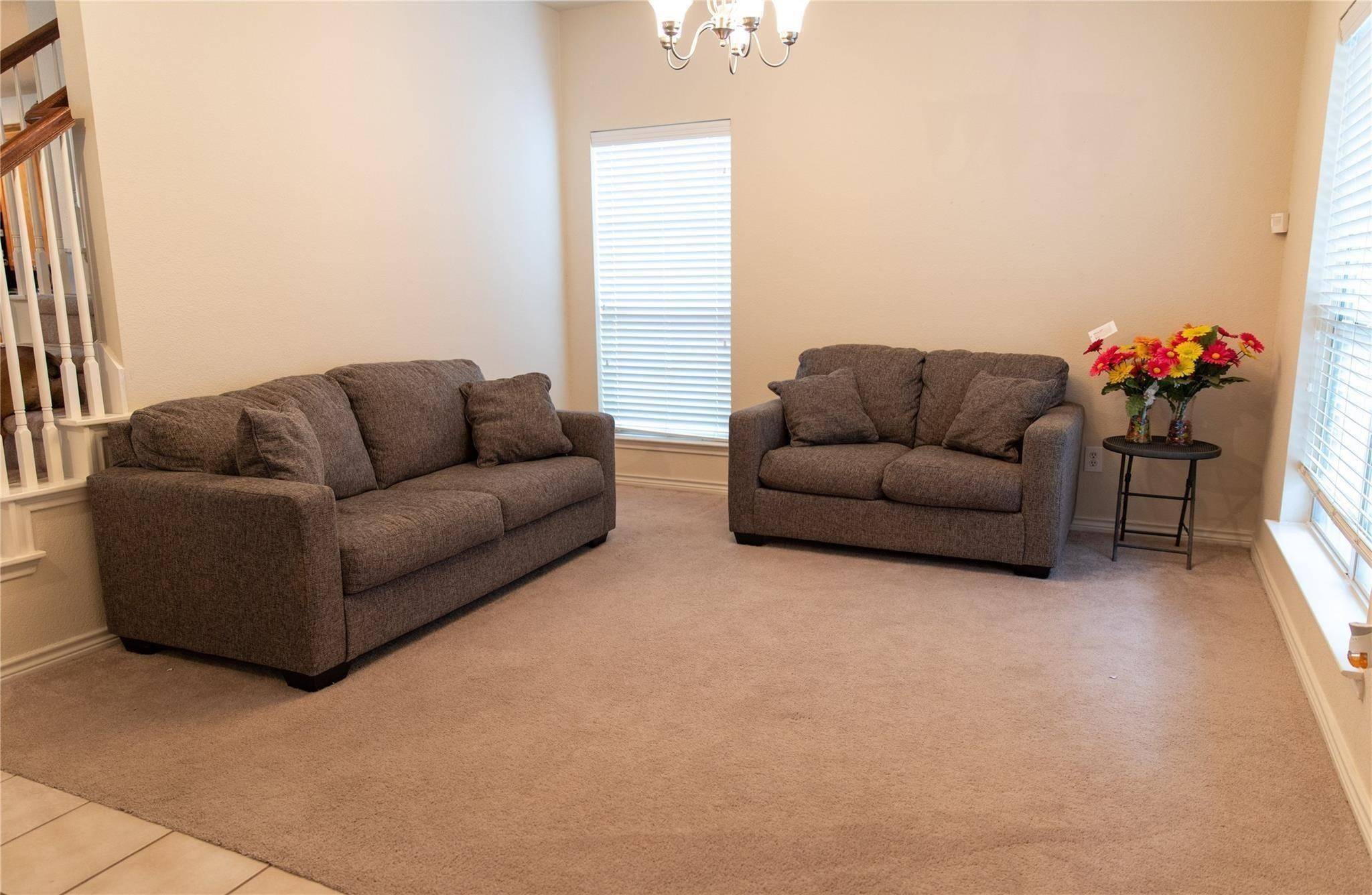 Savannah, TX 76227,909 Wenk DR