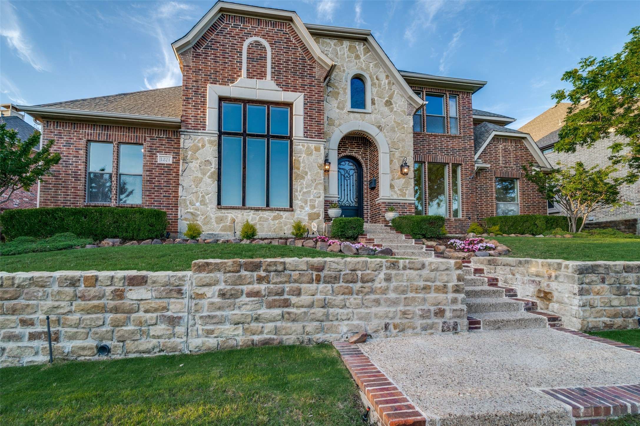 Lewisville, TX 75056,1221 Dame Susan LN