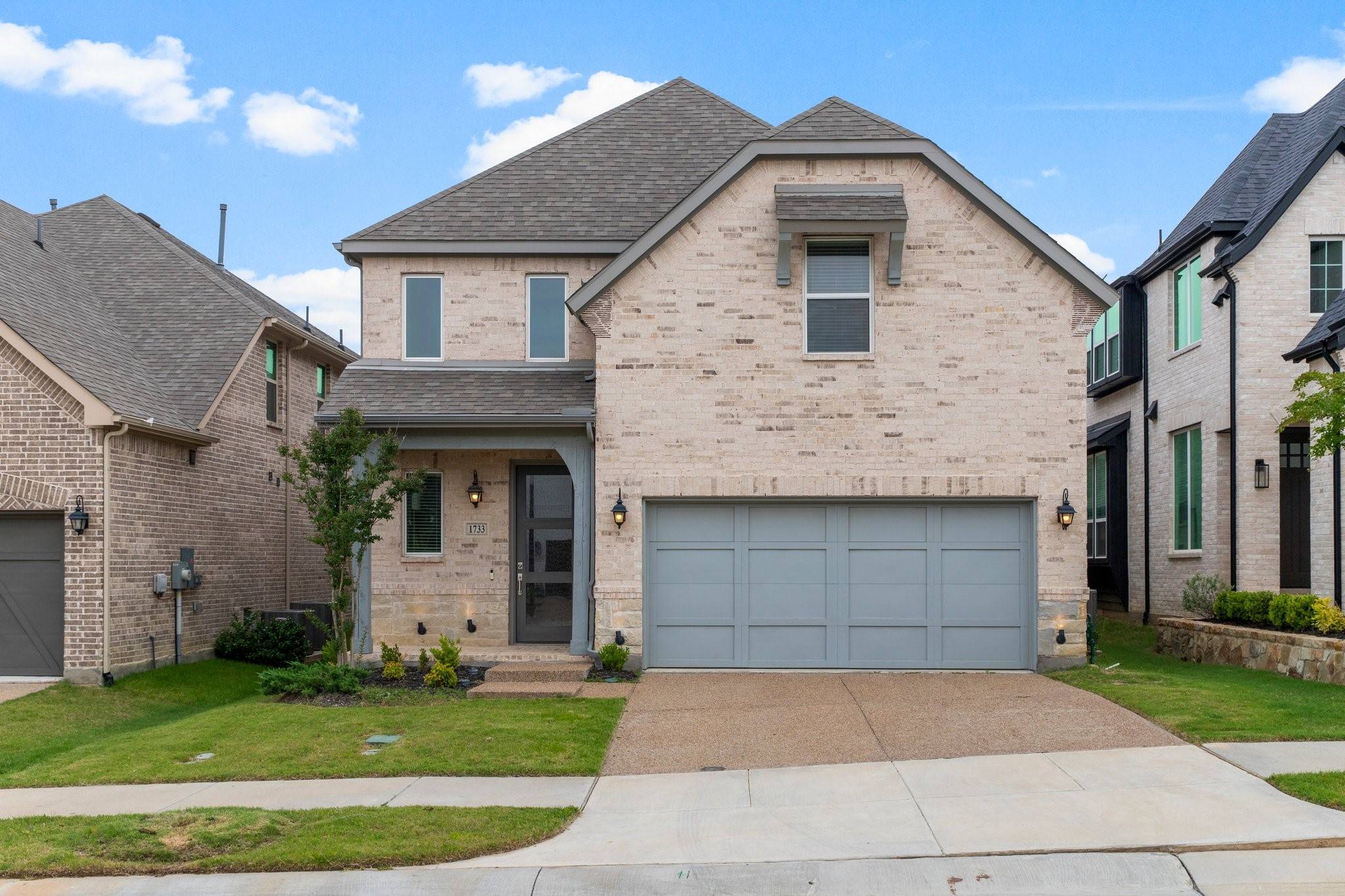 Carrollton, TX 75010,1733 Dartmoor DR
