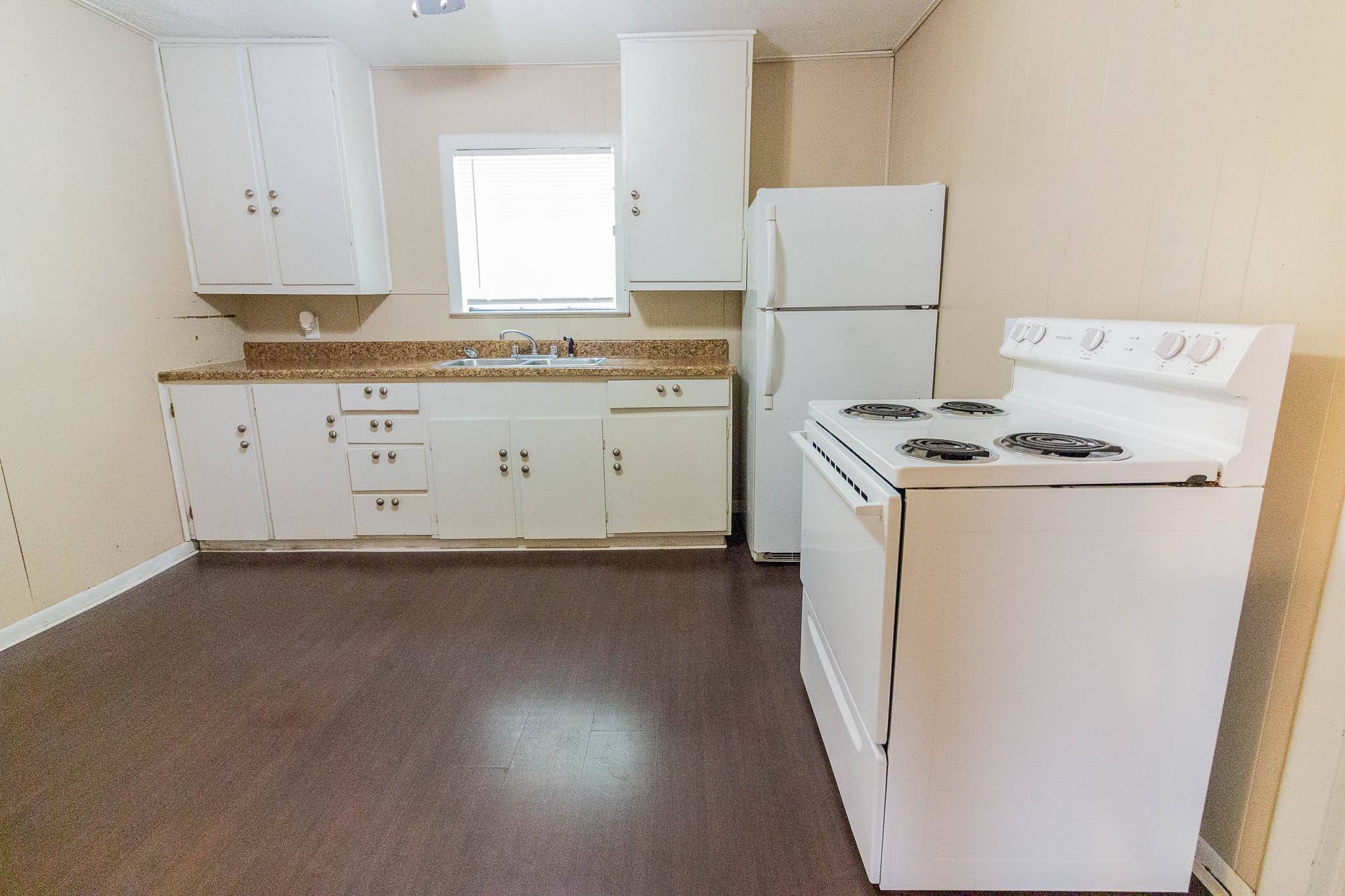 Kaufman, TX 75142,1708 S Jefferson ST