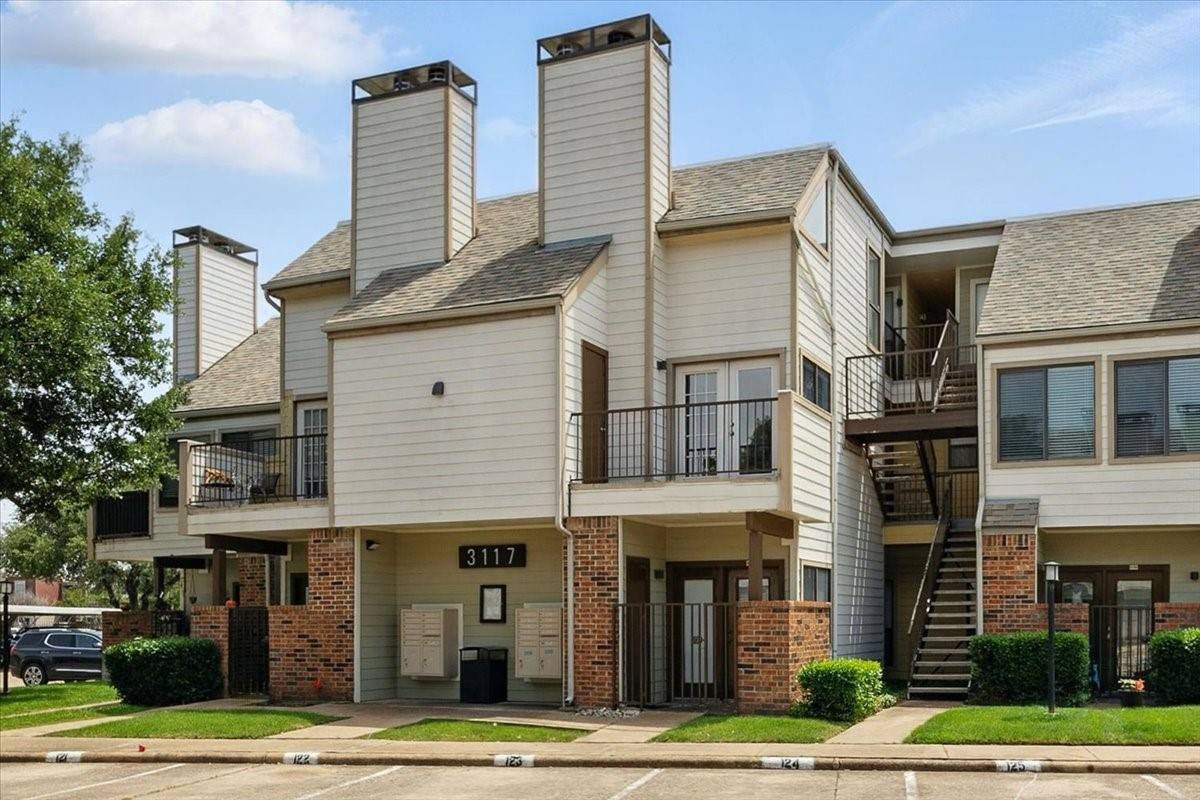 Fort Worth, TX 76107,3117 Sondra DR #208
