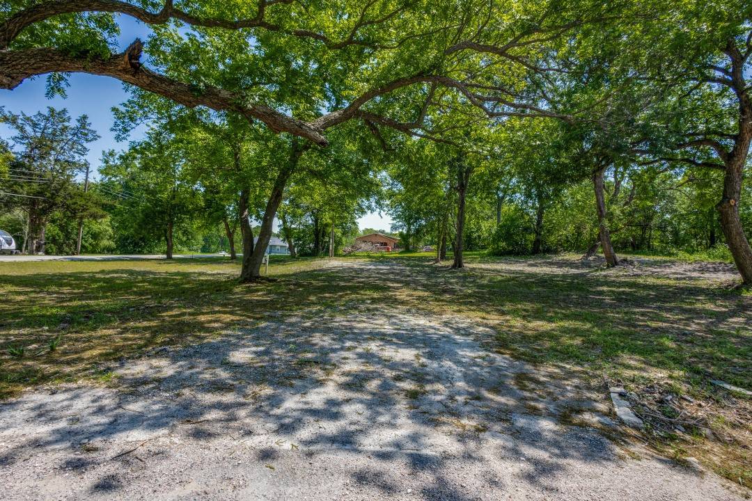 Van Alstyne, TX 75495,881 E Marshall ST