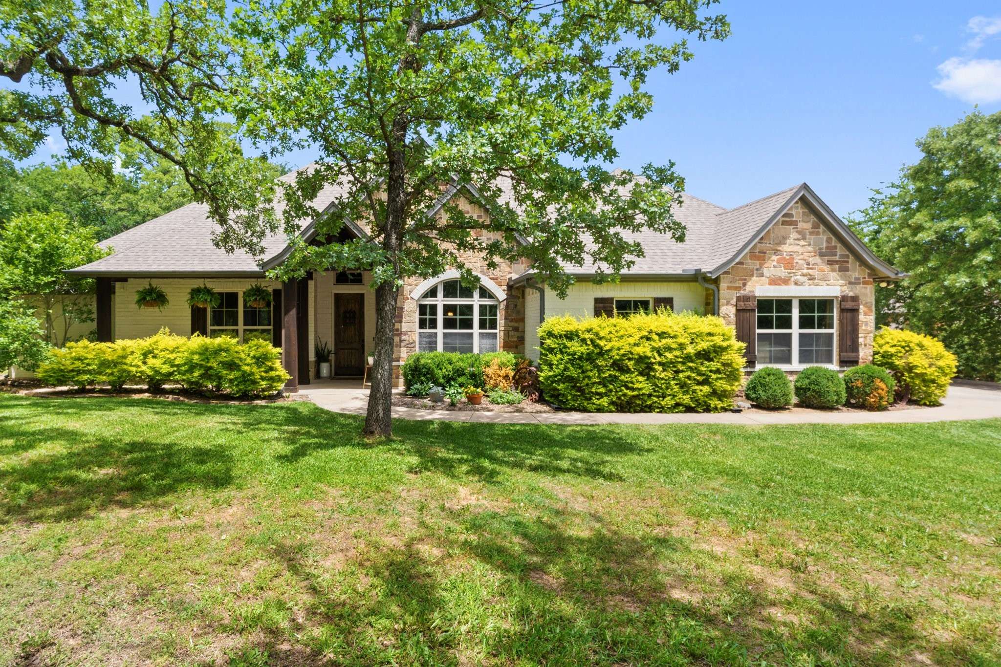 Cross Roads, TX 76227,2000 E Oak Shores DR