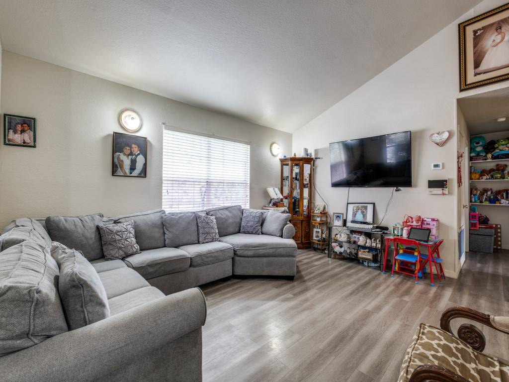 Dallas, TX 75206,1509 Mary ST