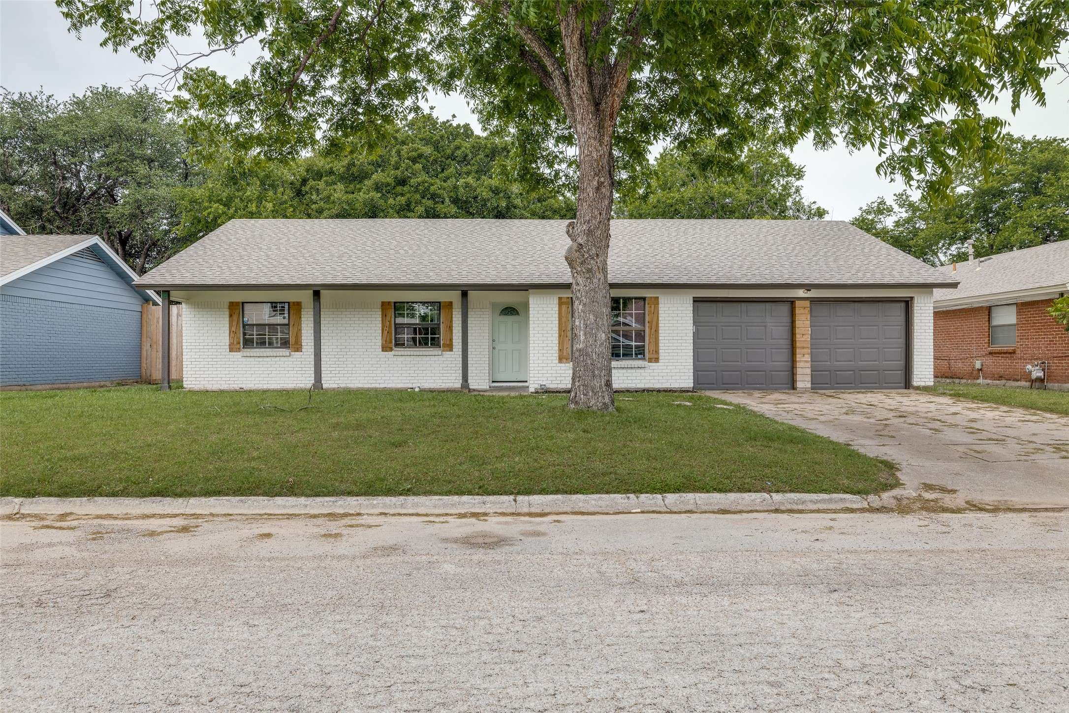 Everman, TX 76140,324 Deer Creek RD