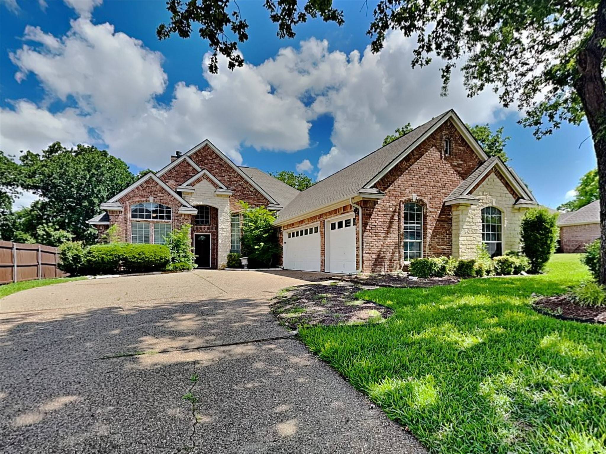 Keller, TX 76248,807 Heather LN