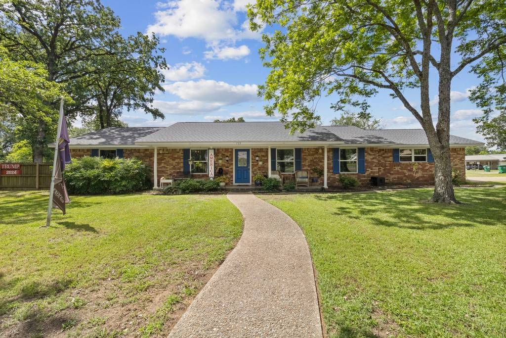 Fairfield, TX 75840,755 Southwood LN
