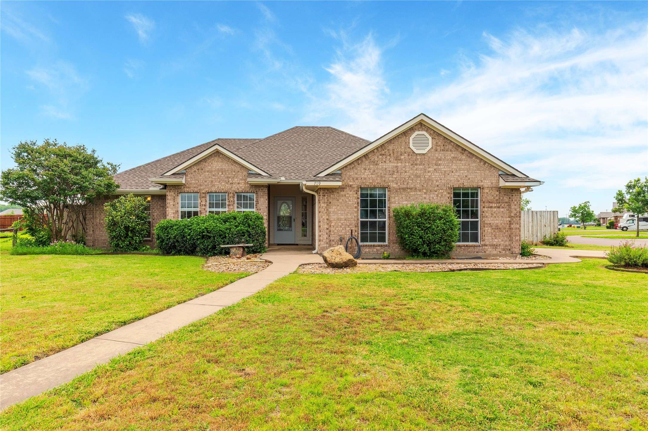 Van Alstyne, TX 75495,709 Billups CIR