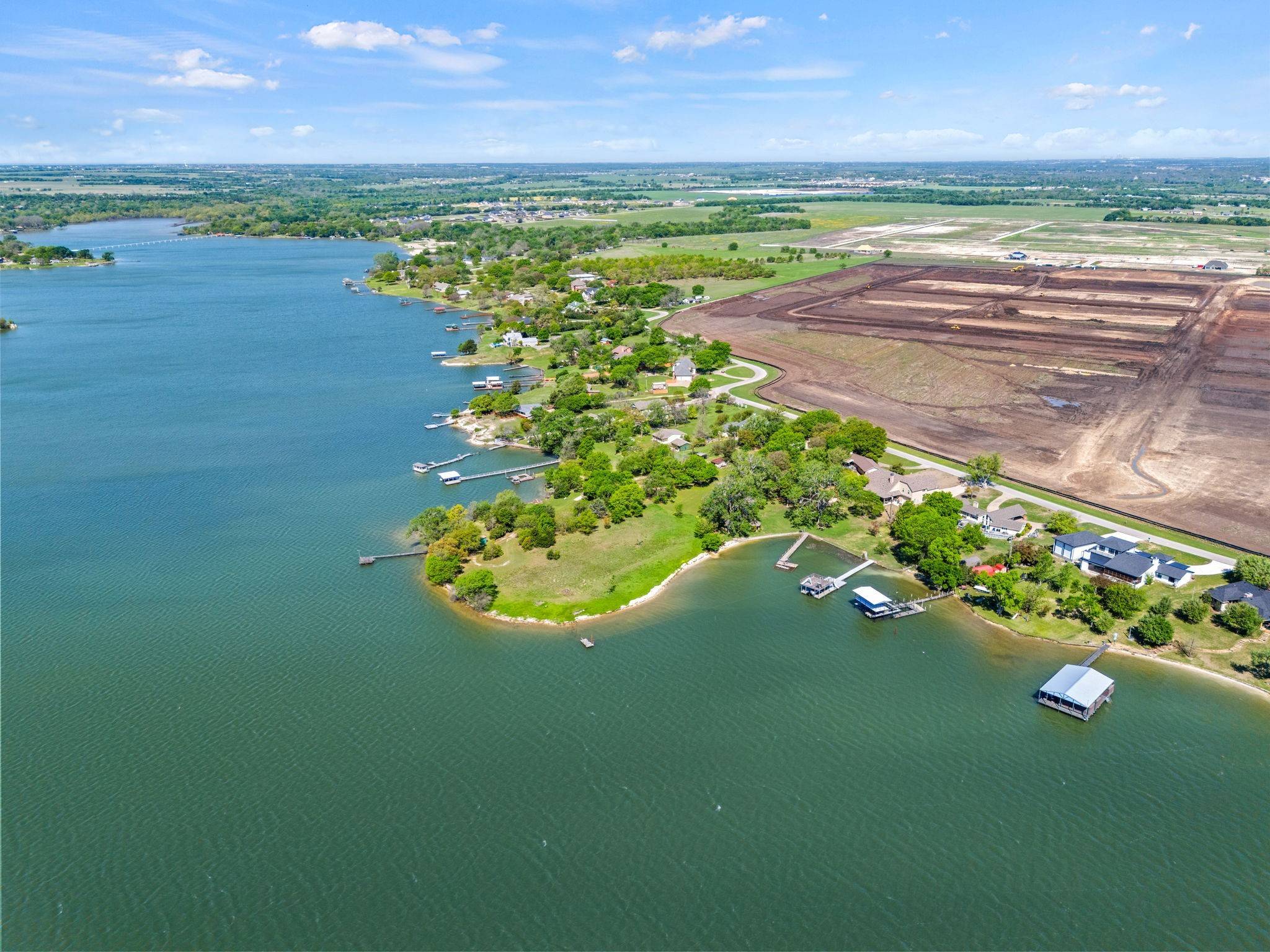 Waxahachie, TX 75165,139 Lakeshore DR
