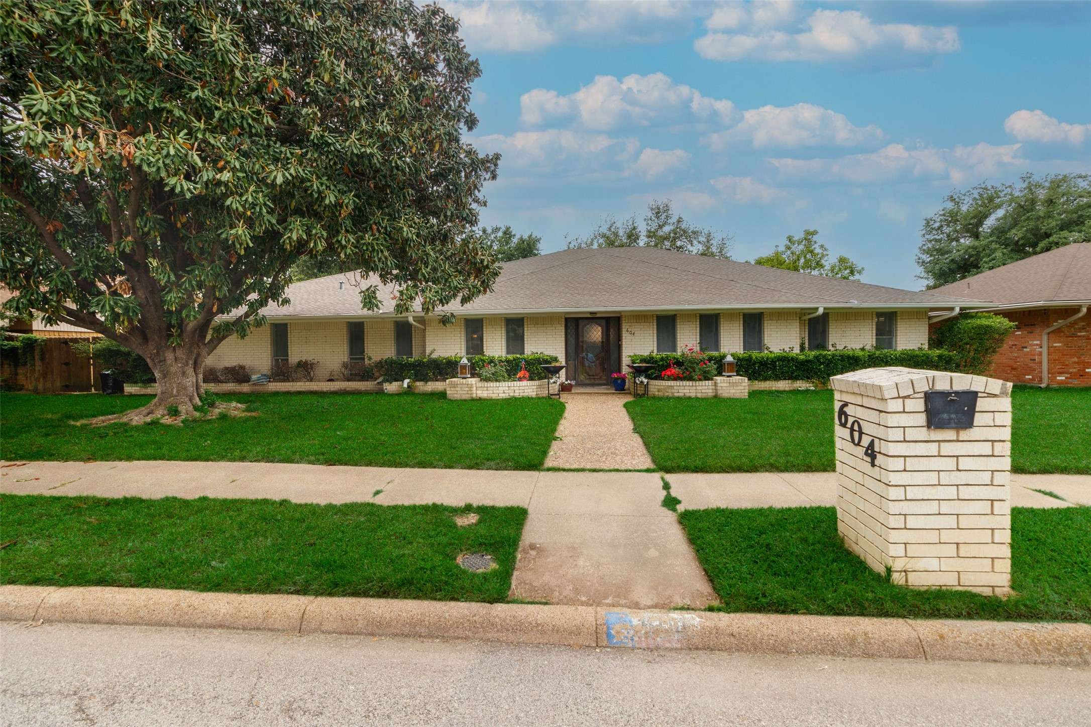 Irving, TX 75062,604 Mccoy DR