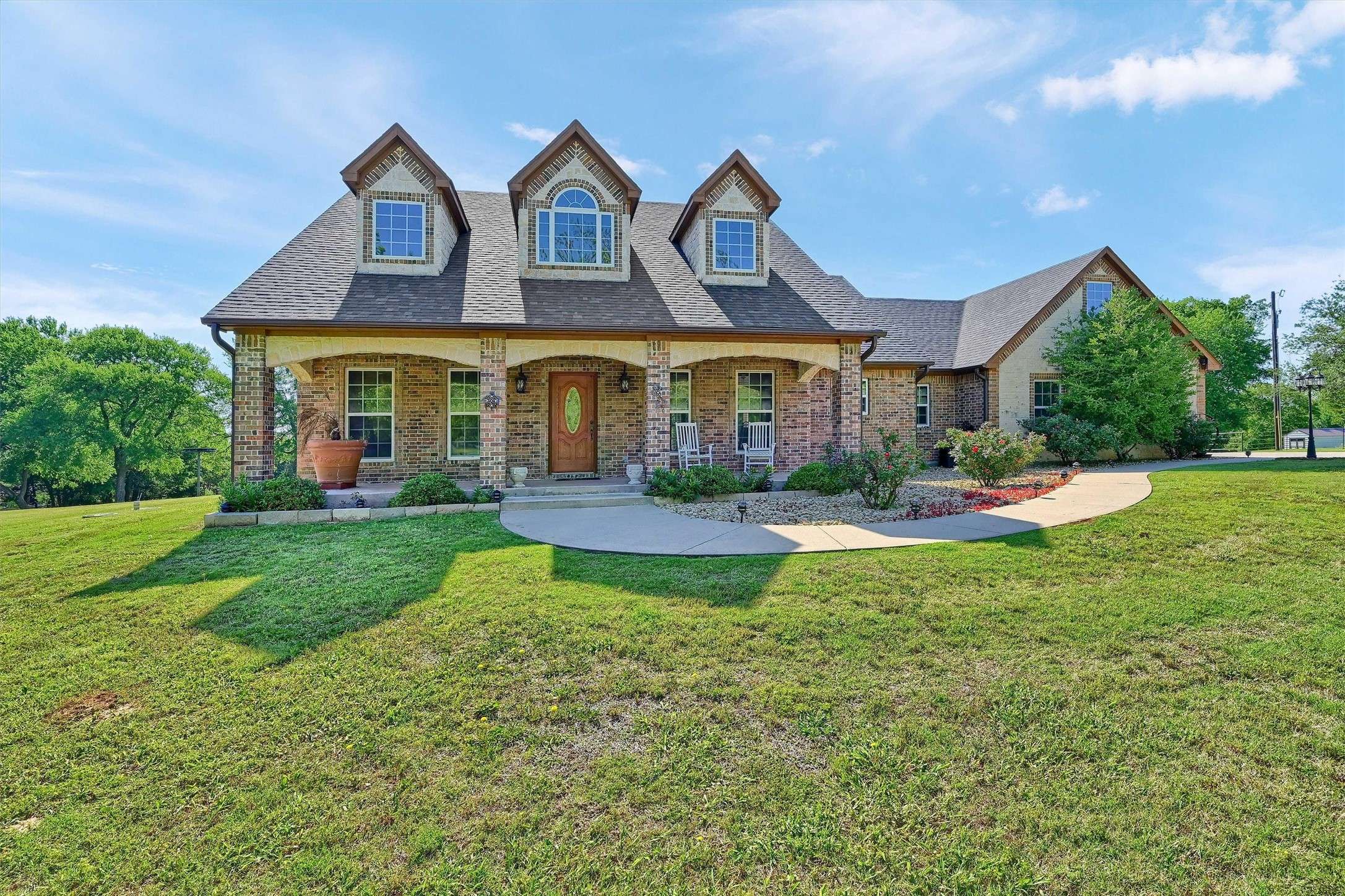 Denison, TX 75020,5300 Highland DR