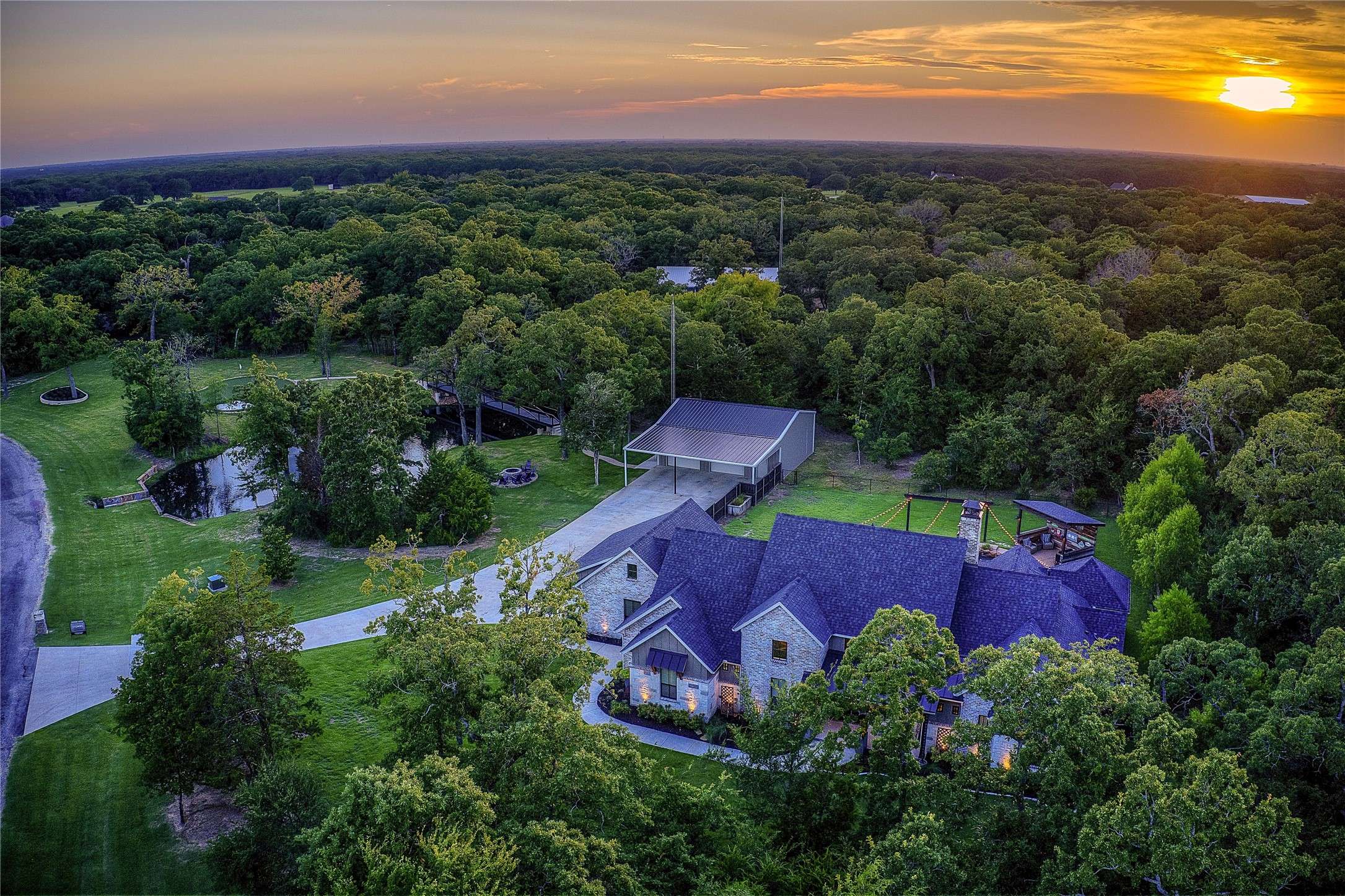 Quinlan, TX 75474,7404 Sandy Lake RD
