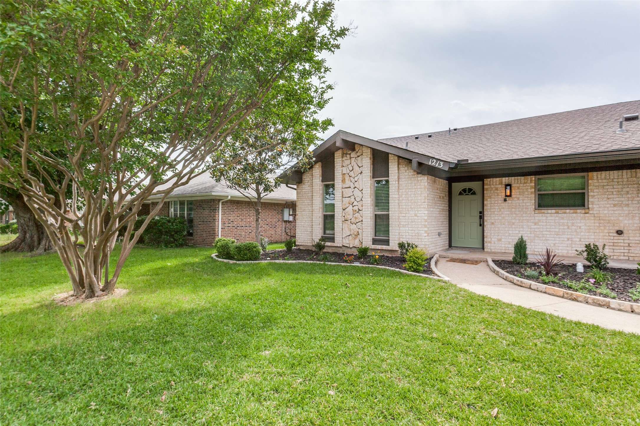 Plano, TX 75075,1213 Mill Valley DR #1214