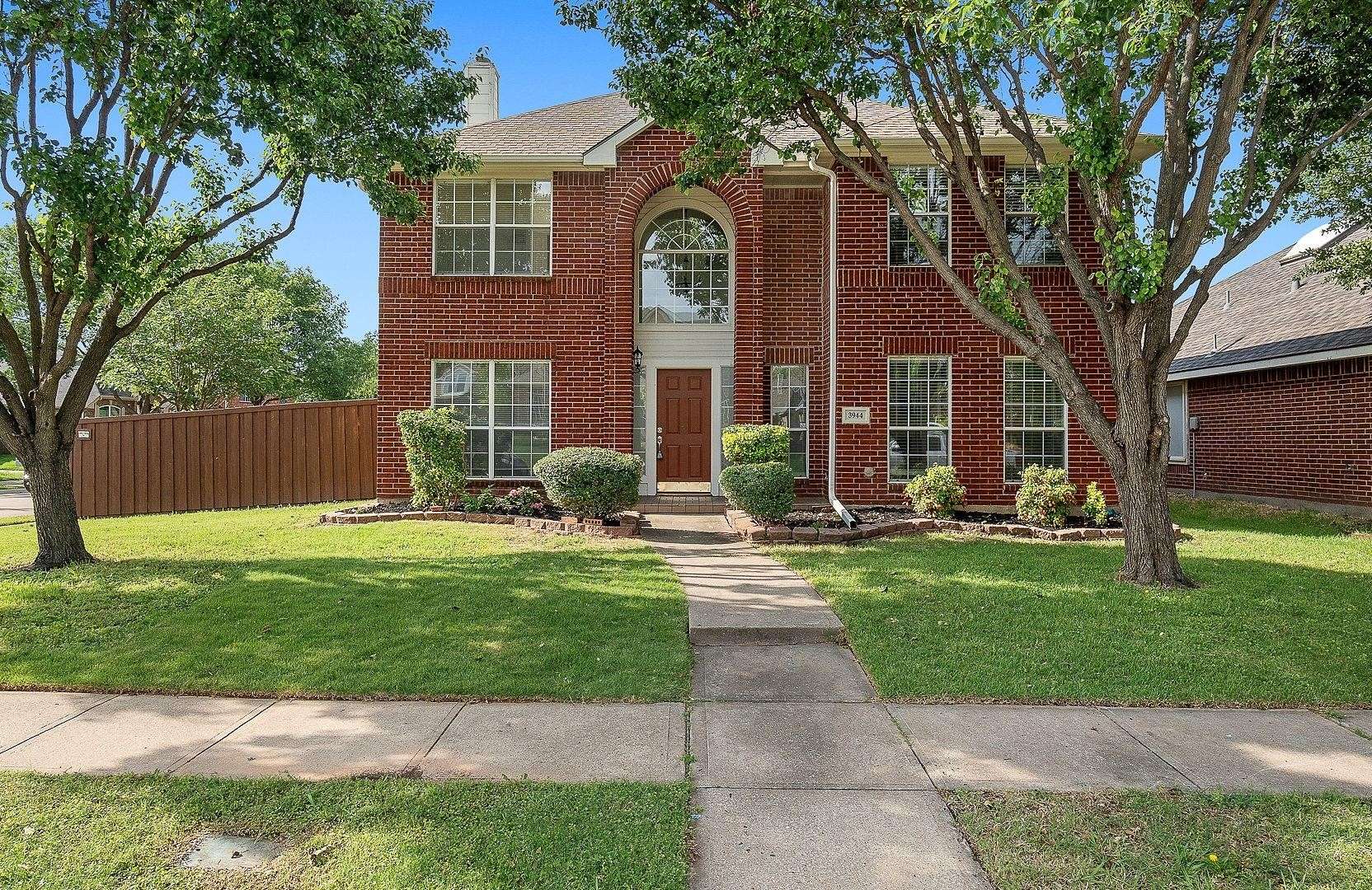 The Colony, TX 75056,3944 Willow Bend DR