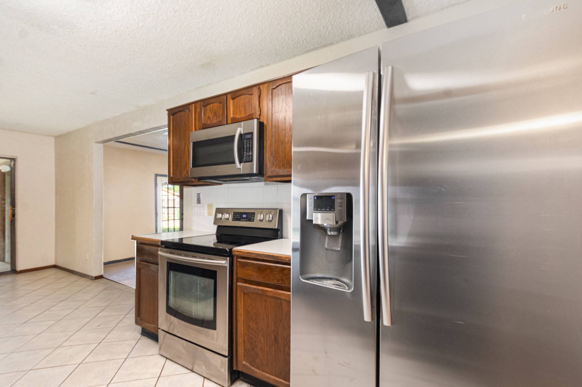 Garland, TX 75040,1824 Angelina DR