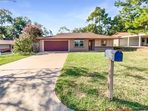 Hurst, TX 76053,609 W Cedar ST