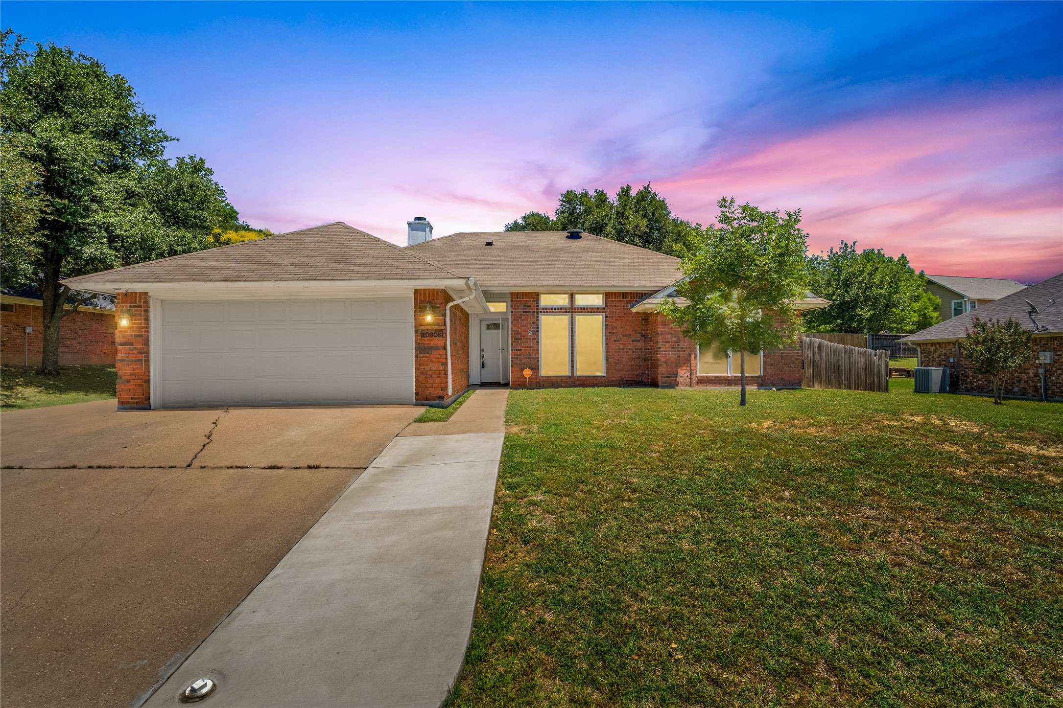 Fort Worth, TX 76108,10328 Lone Pine LN