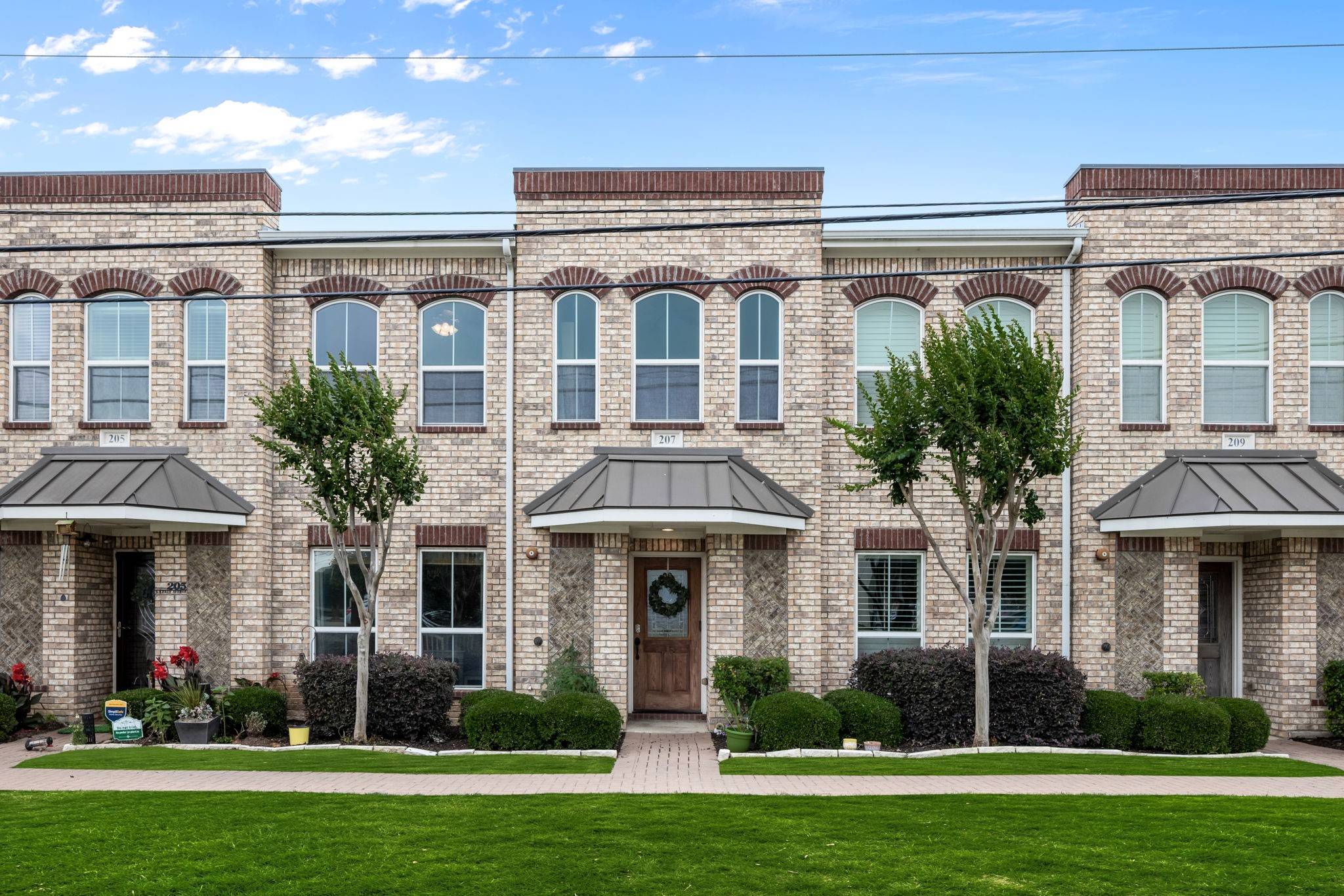 Lewisville, TX 75057,207 S Kealy AVE