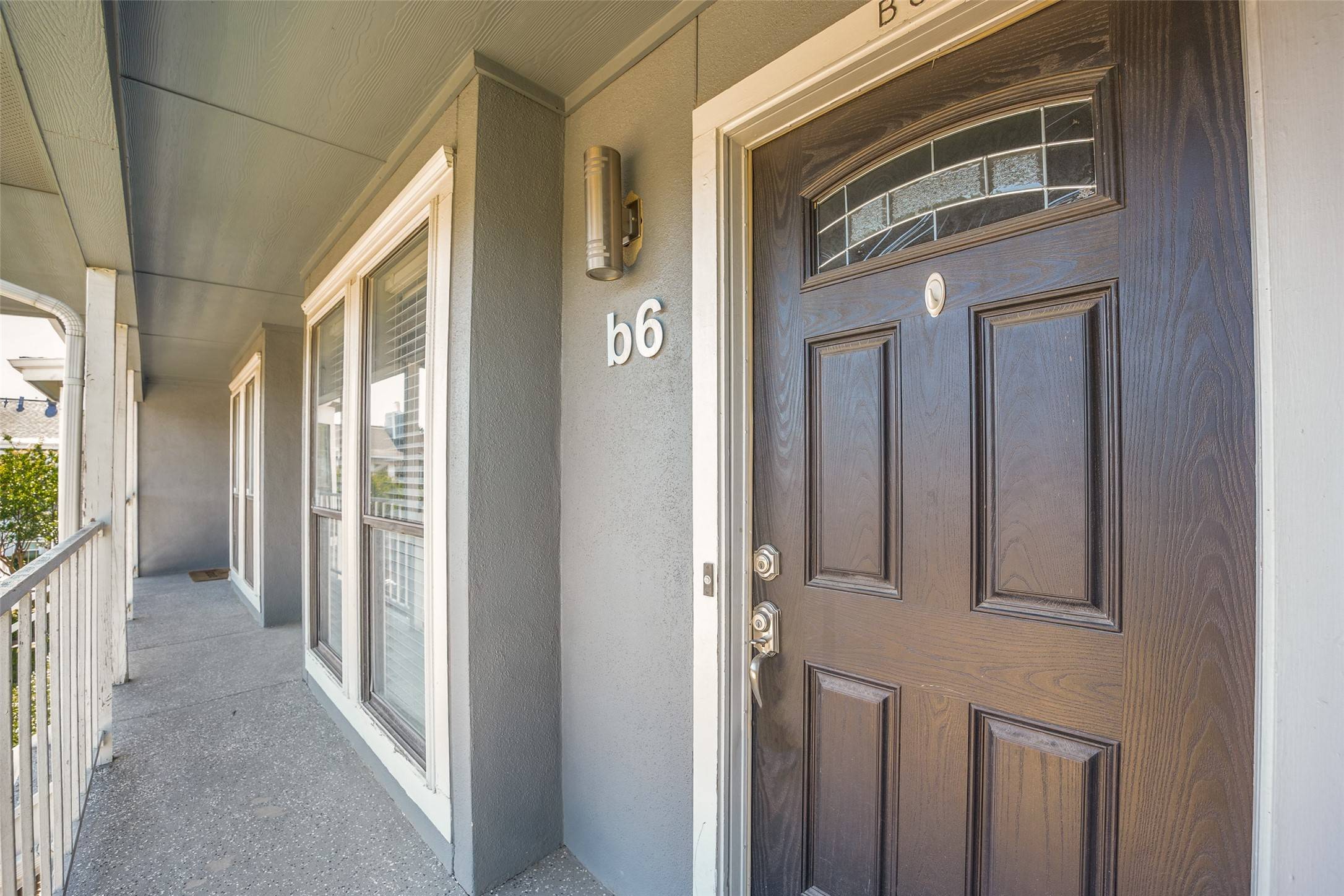 Dallas, TX 75208,630 W Canty ST #B6