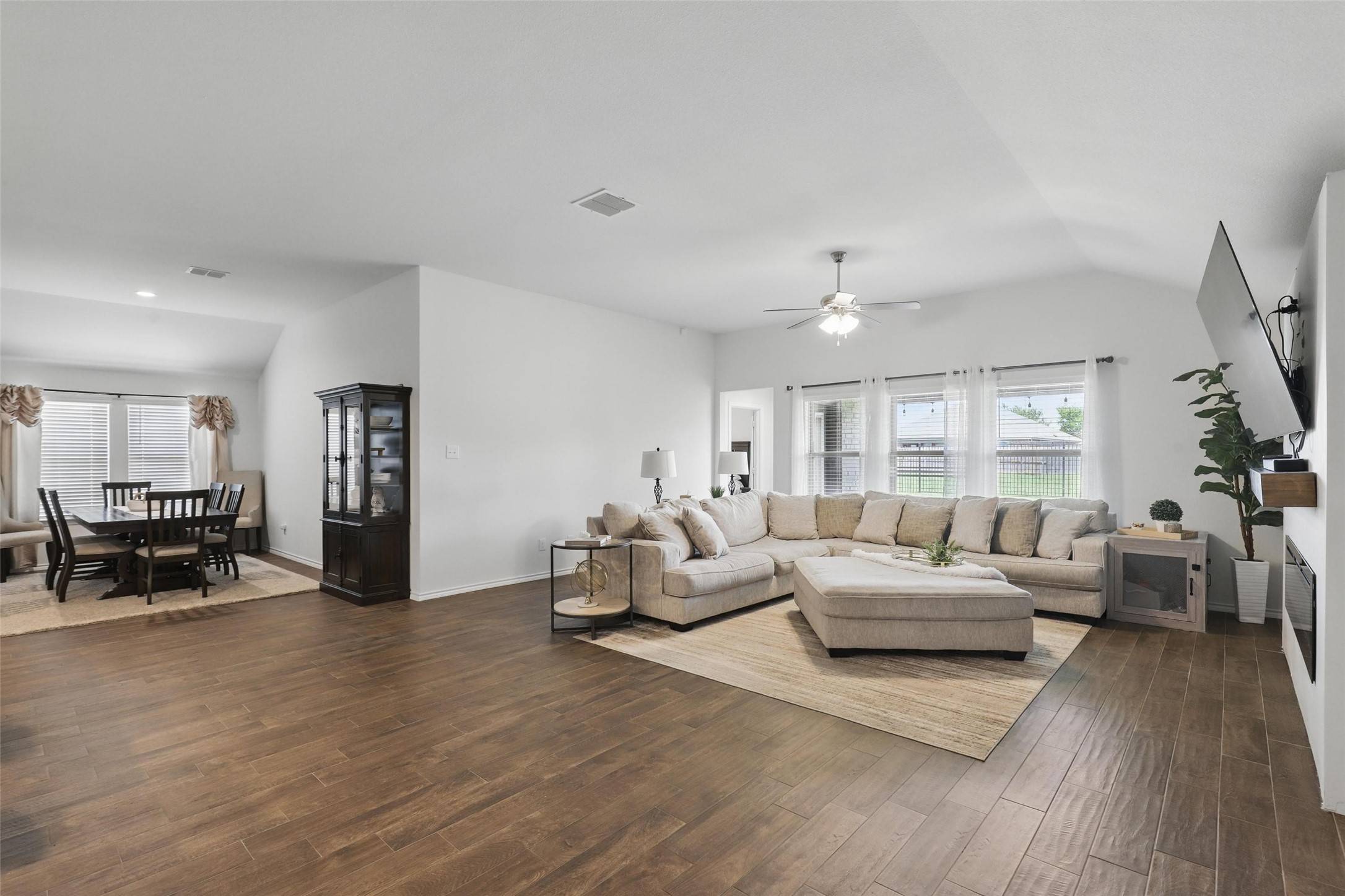 Burleson, TX 76058,1417 Grassy Meadows DR